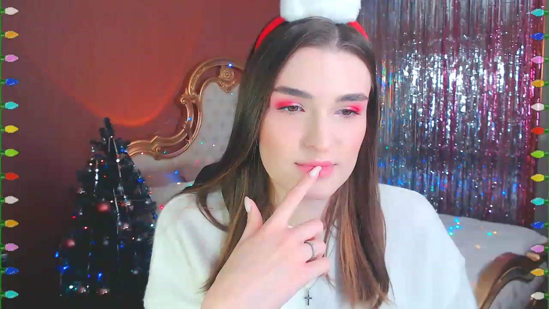 Gallery image thumbnail from Ifyoustay's myfreecams stream on, 12/20/2022, 14:06 image 6 of 20