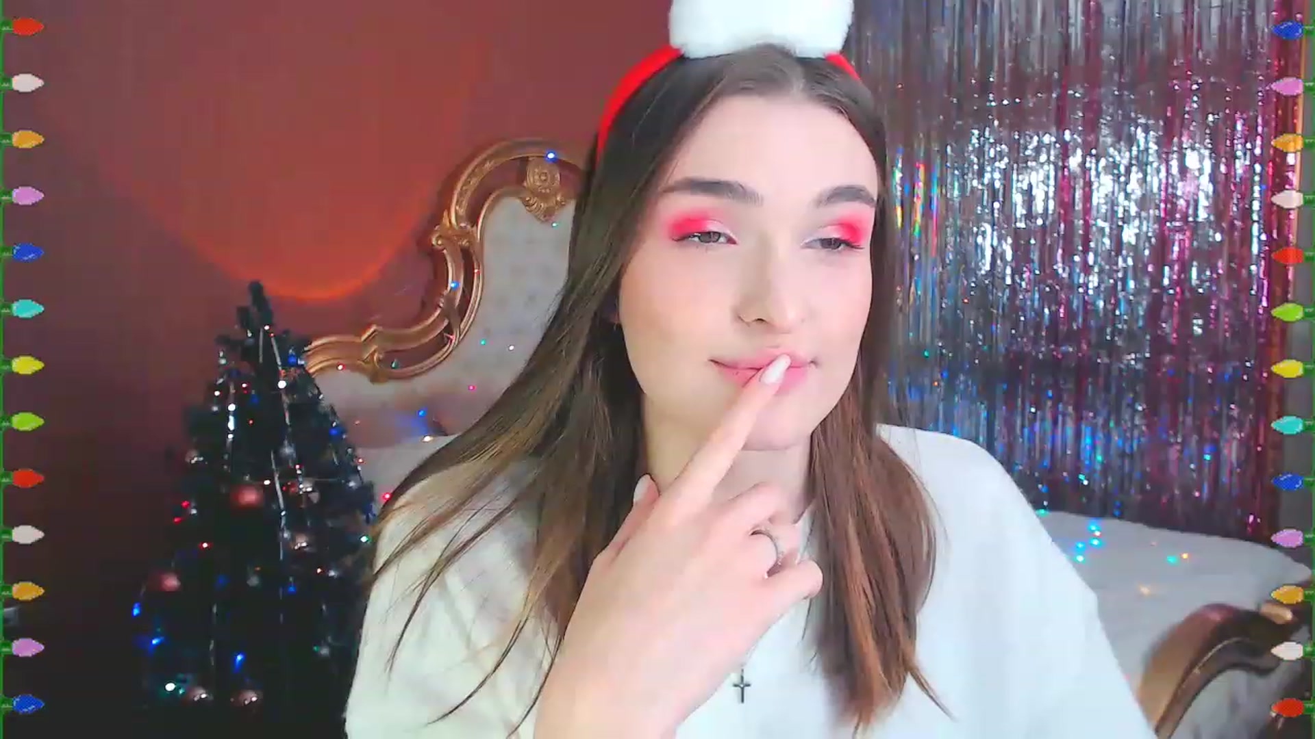 Gallery image thumbnail from Ifyoustay's myfreecams stream on, 12/20/2022, 14:06 image 18 of 20