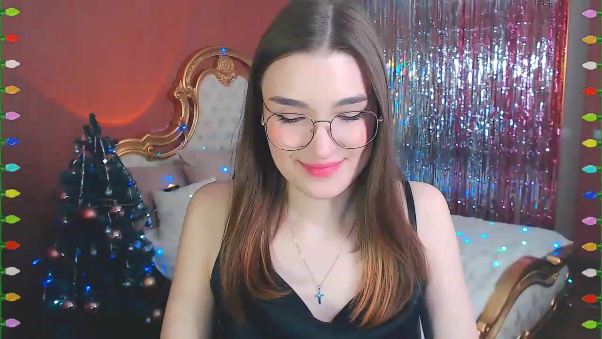 Gallery image thumbnail from Ifyoustay's myfreecams stream on, 12/21/2022, 13:39 image 12 of 20