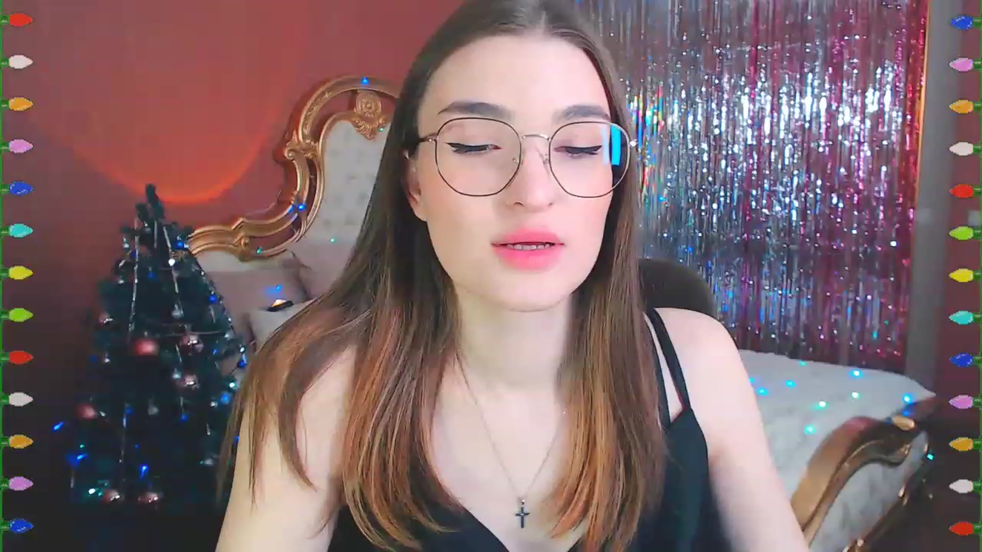 Gallery image thumbnail from Ifyoustay's myfreecams stream on, 12/21/2022, 13:39 image 15 of 20