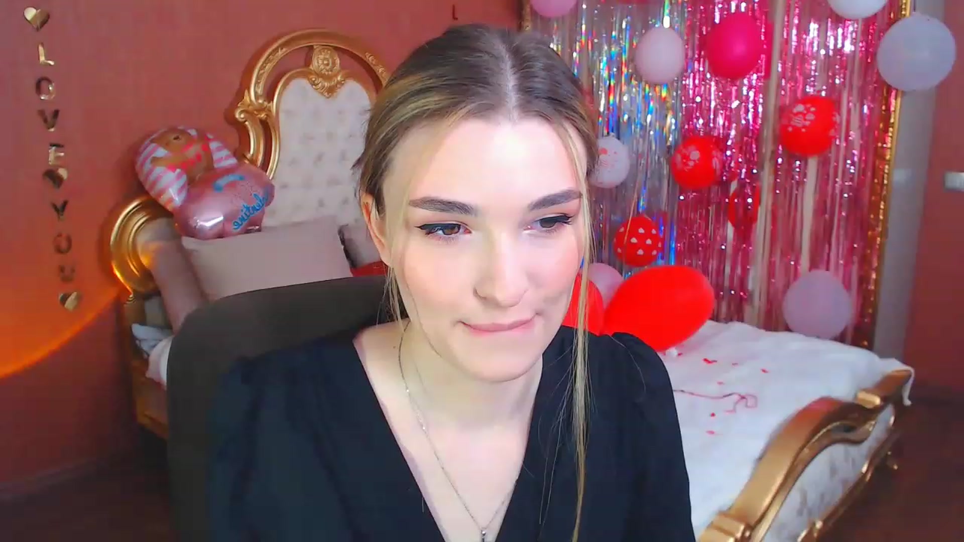 Gallery image thumbnail from Ifyoustay's myfreecams stream on, 02/18/2023, 13:23 image 12 of 20