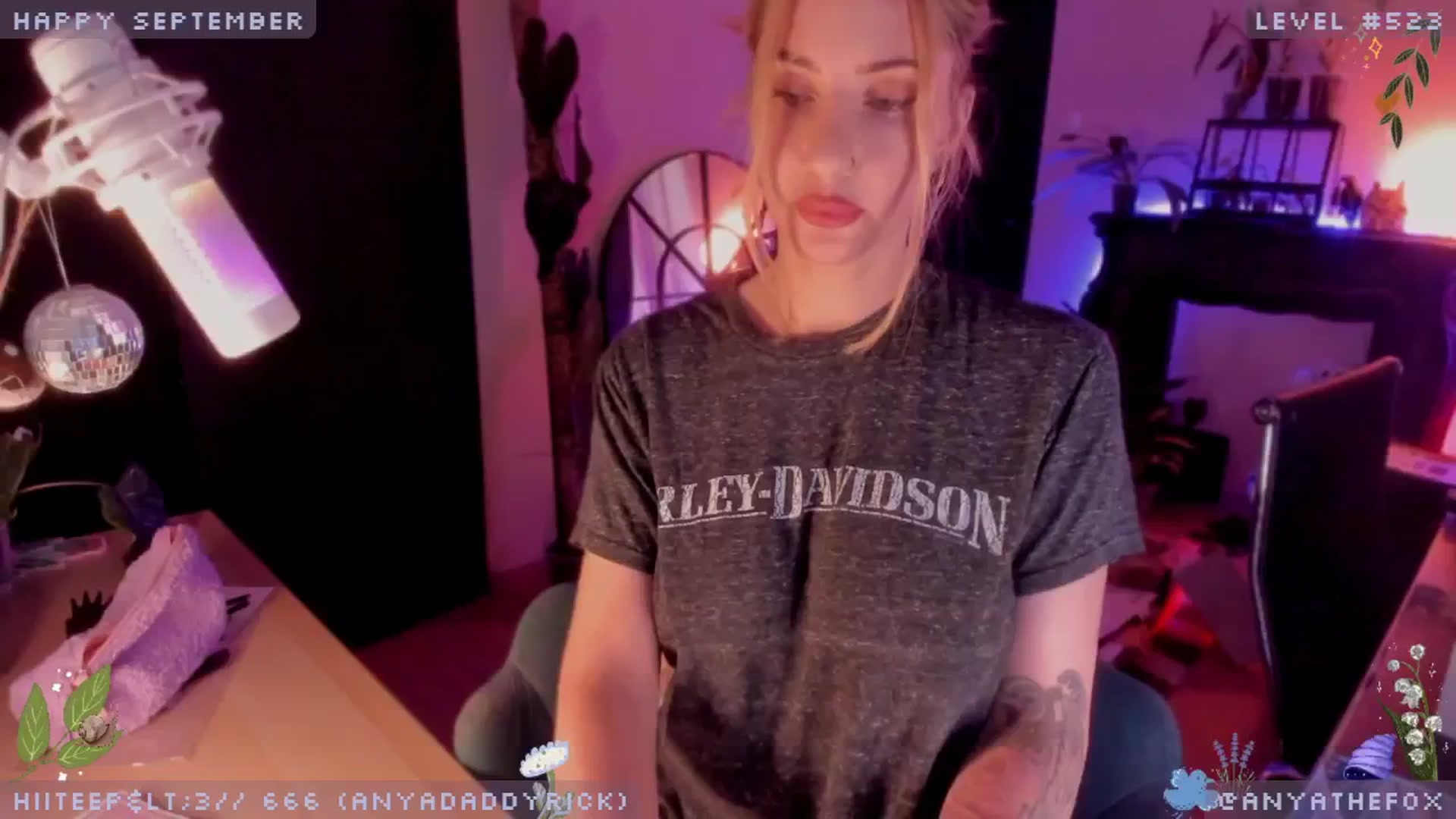 Gallery image thumbnail from IhateAnyaFox's myfreecams stream on, 09/29/2024, 07:56 image 7 of 20
