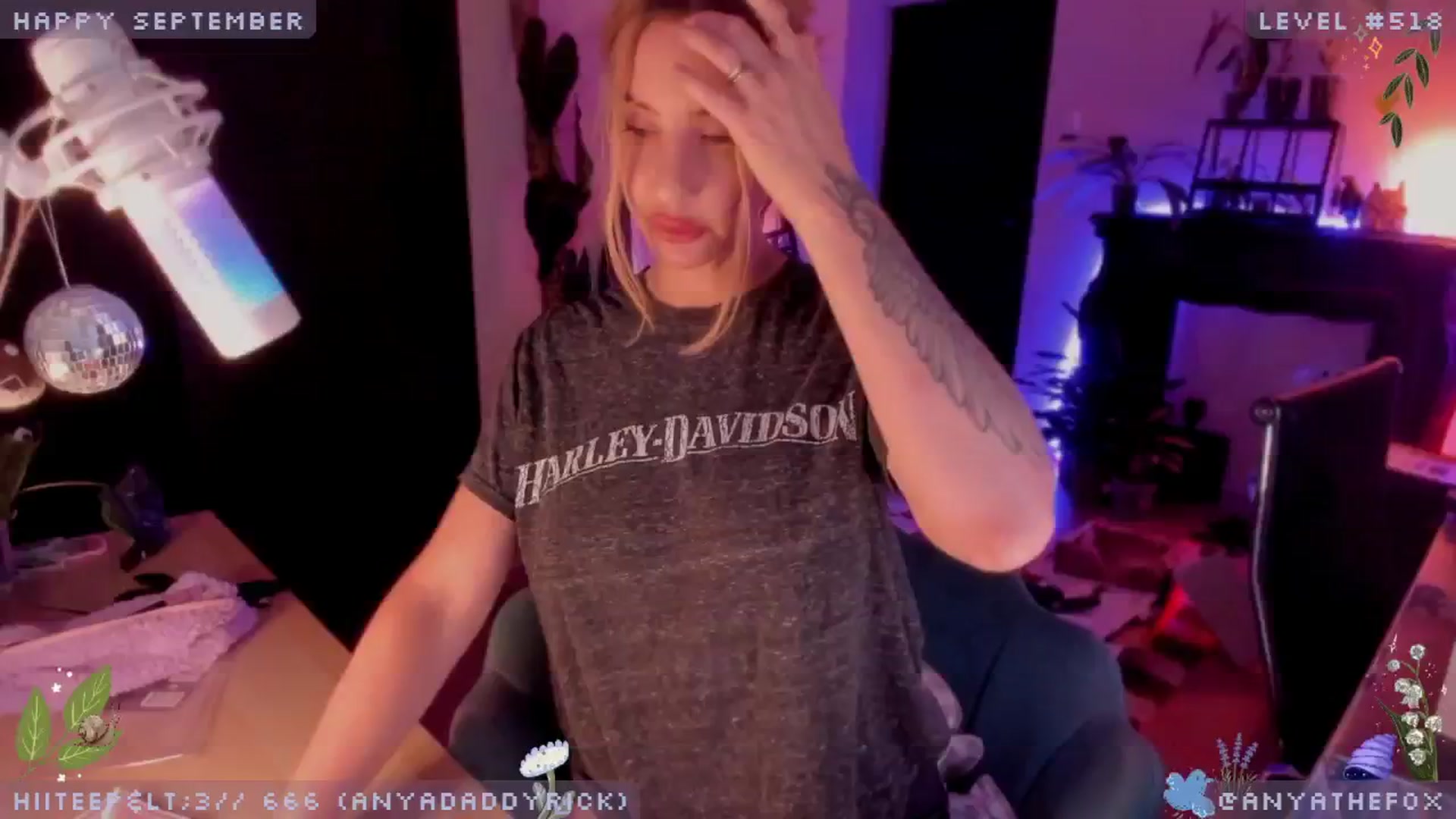 Gallery image thumbnail from IhateAnyaFox's myfreecams stream on, 09/29/2024, 07:56 image 9 of 20