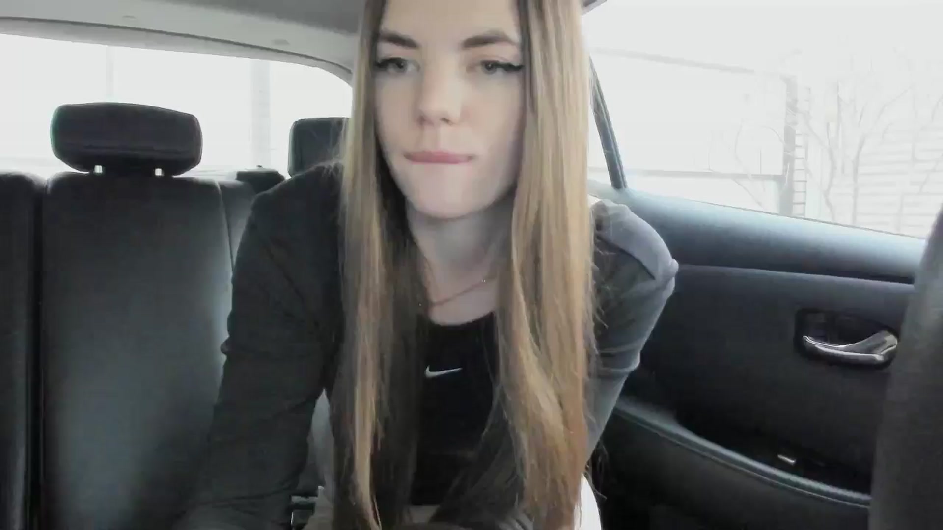 Gallery image thumbnail from Ihave_cookies's myfreecams stream on, 12/03/2024, 11:35 image 16 of 20