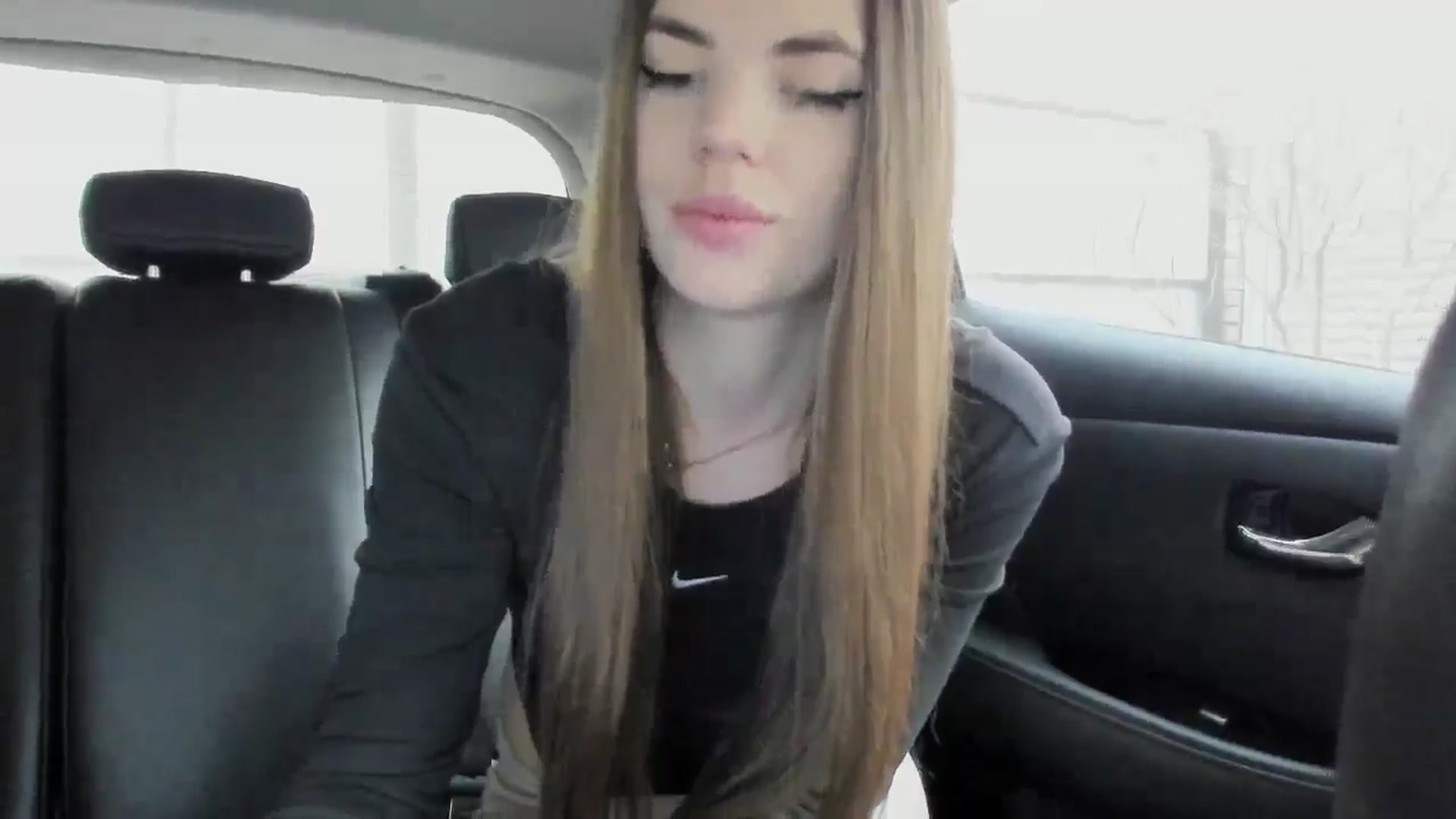 Gallery image thumbnail from Ihave_cookies's myfreecams stream on, 12/03/2024, 11:35 image 15 of 20