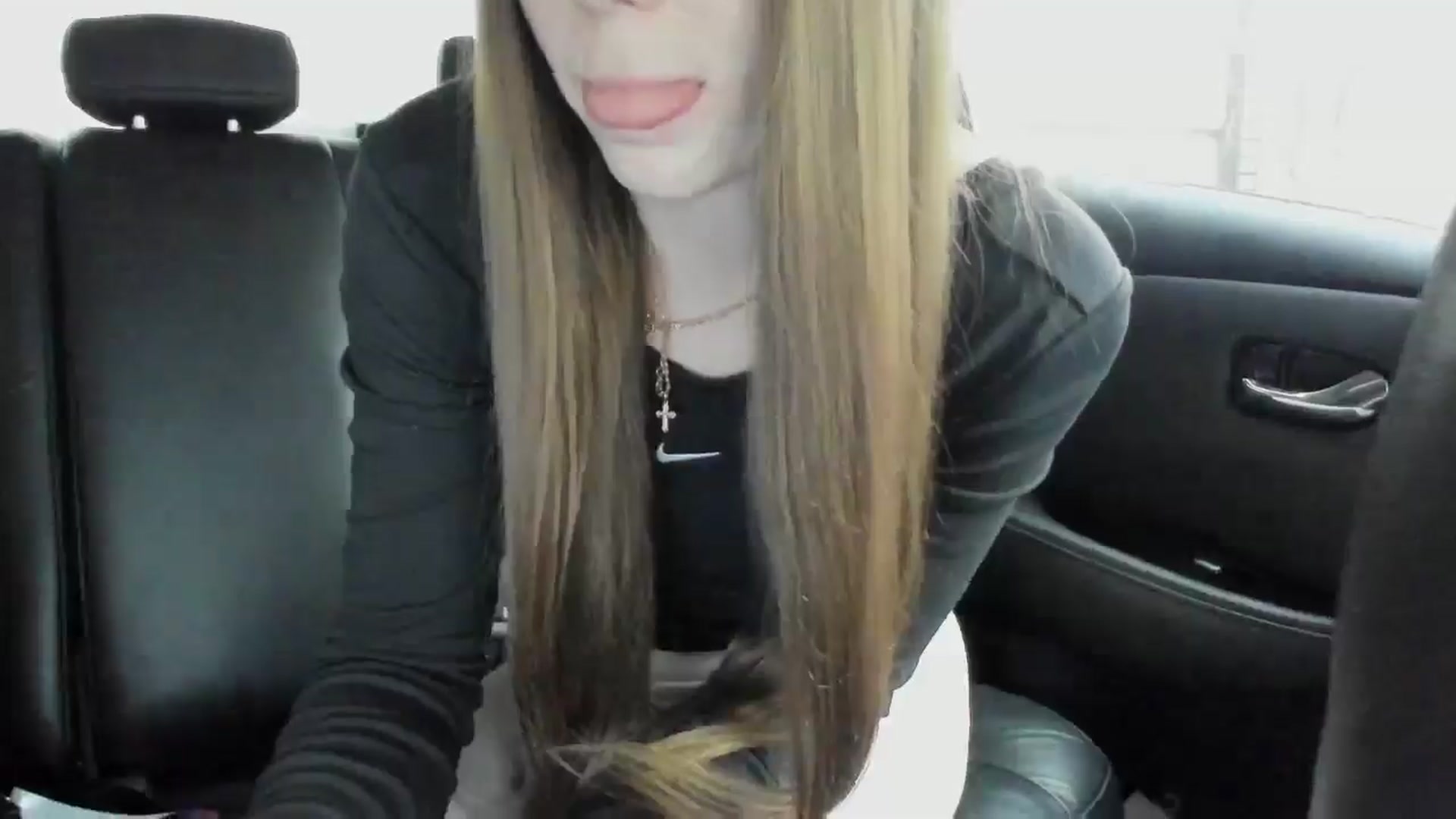Gallery image thumbnail from Ihave_cookies's myfreecams stream on, 12/03/2024, 11:35 image 8 of 20