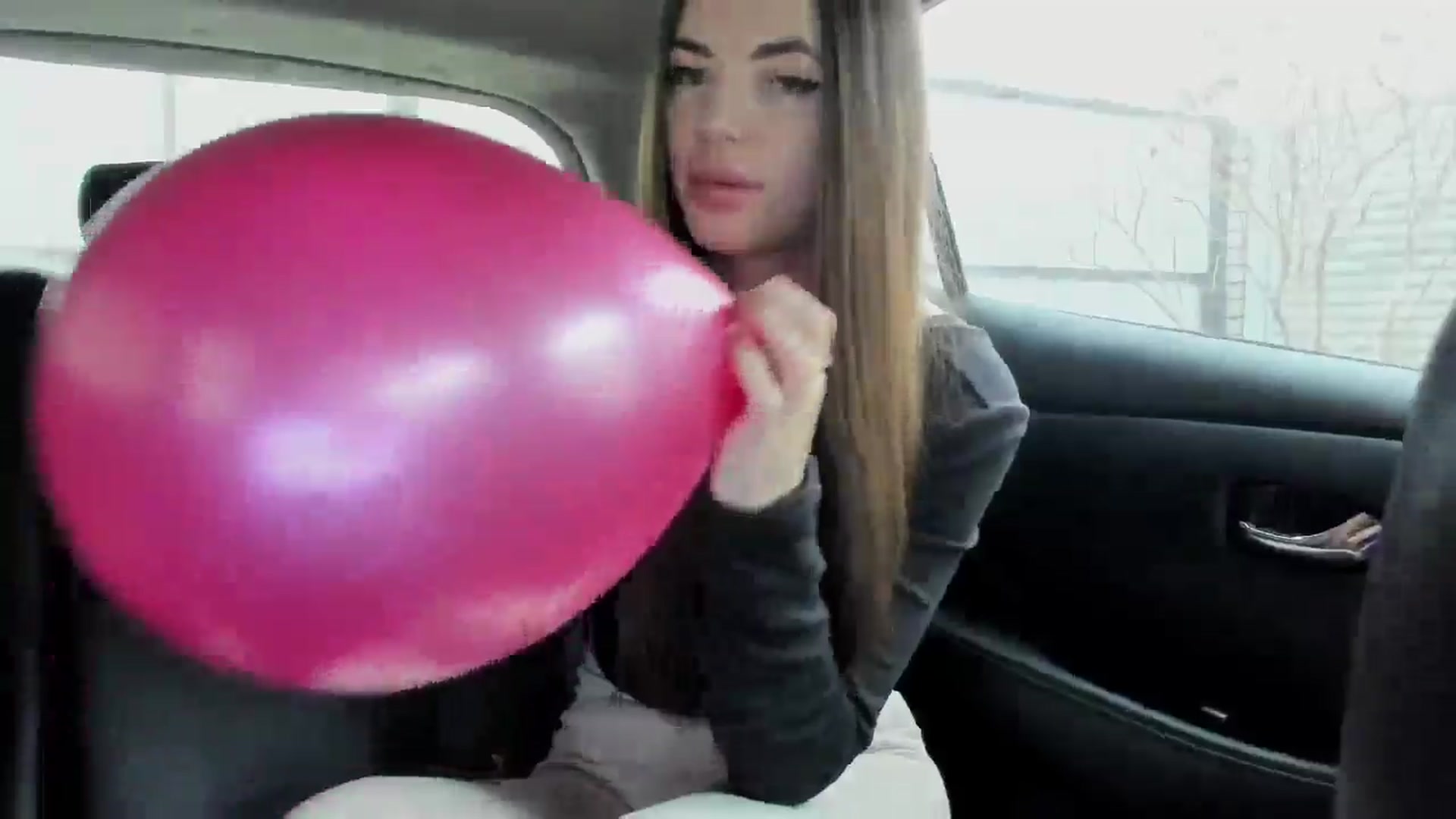 Gallery image thumbnail from Ihave_cookies's myfreecams stream on, 12/03/2024, 11:35 image 20 of 20