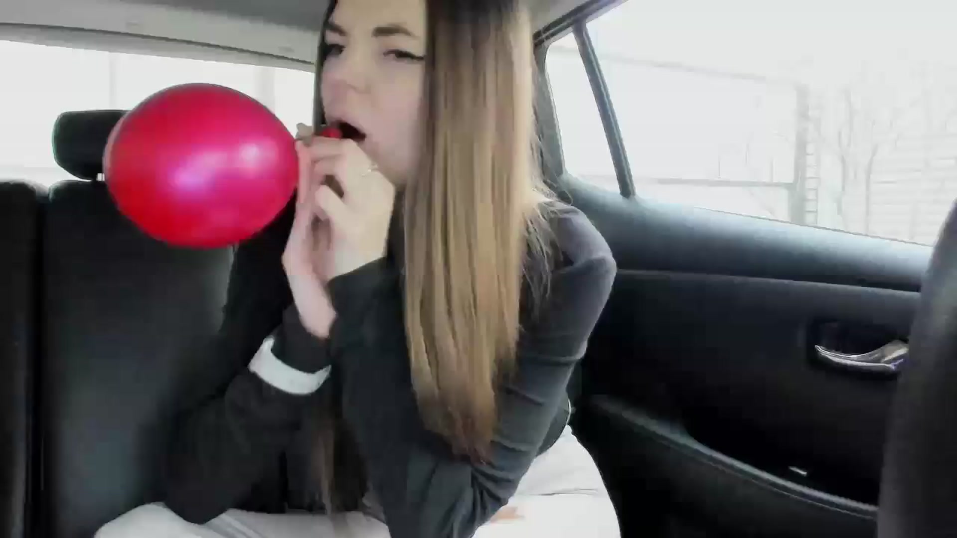 Gallery image thumbnail from Ihave_cookies's myfreecams stream on, 12/03/2024, 11:35 image 19 of 20