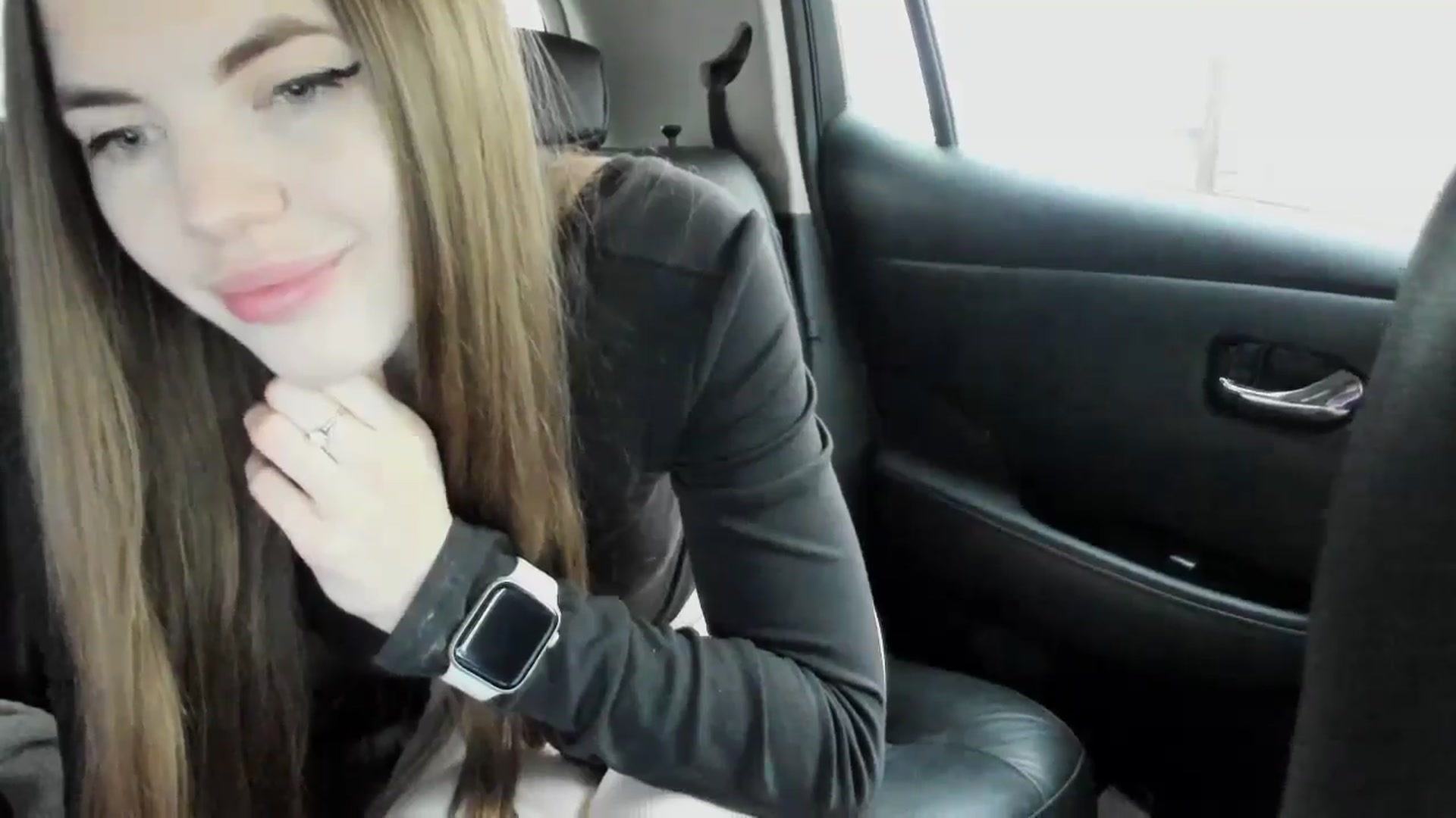 Gallery image thumbnail from Ihave_cookies's myfreecams stream on, 12/03/2024, 12:35 image 15 of 20