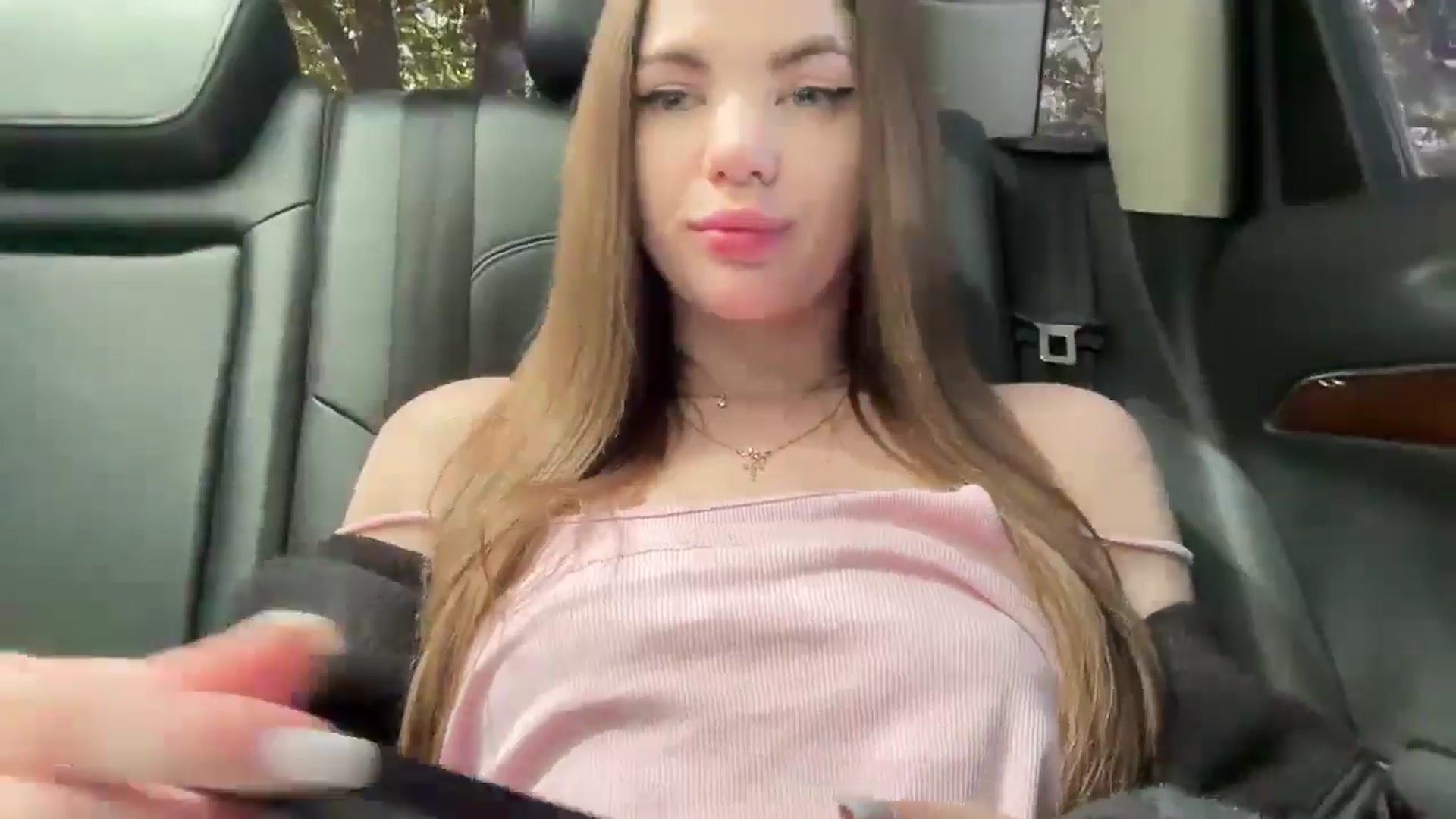 Gallery image thumbnail from Ihave_cookies's myfreecams stream on, 05/04/2025, 10:44 image 9 of 20