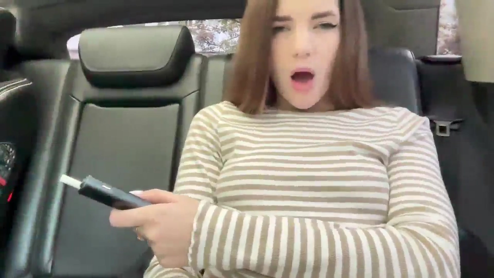 Gallery image thumbnail from Ihave_cookies's myfreecams stream on, 05/13/2025, 10:43 image 6 of 20