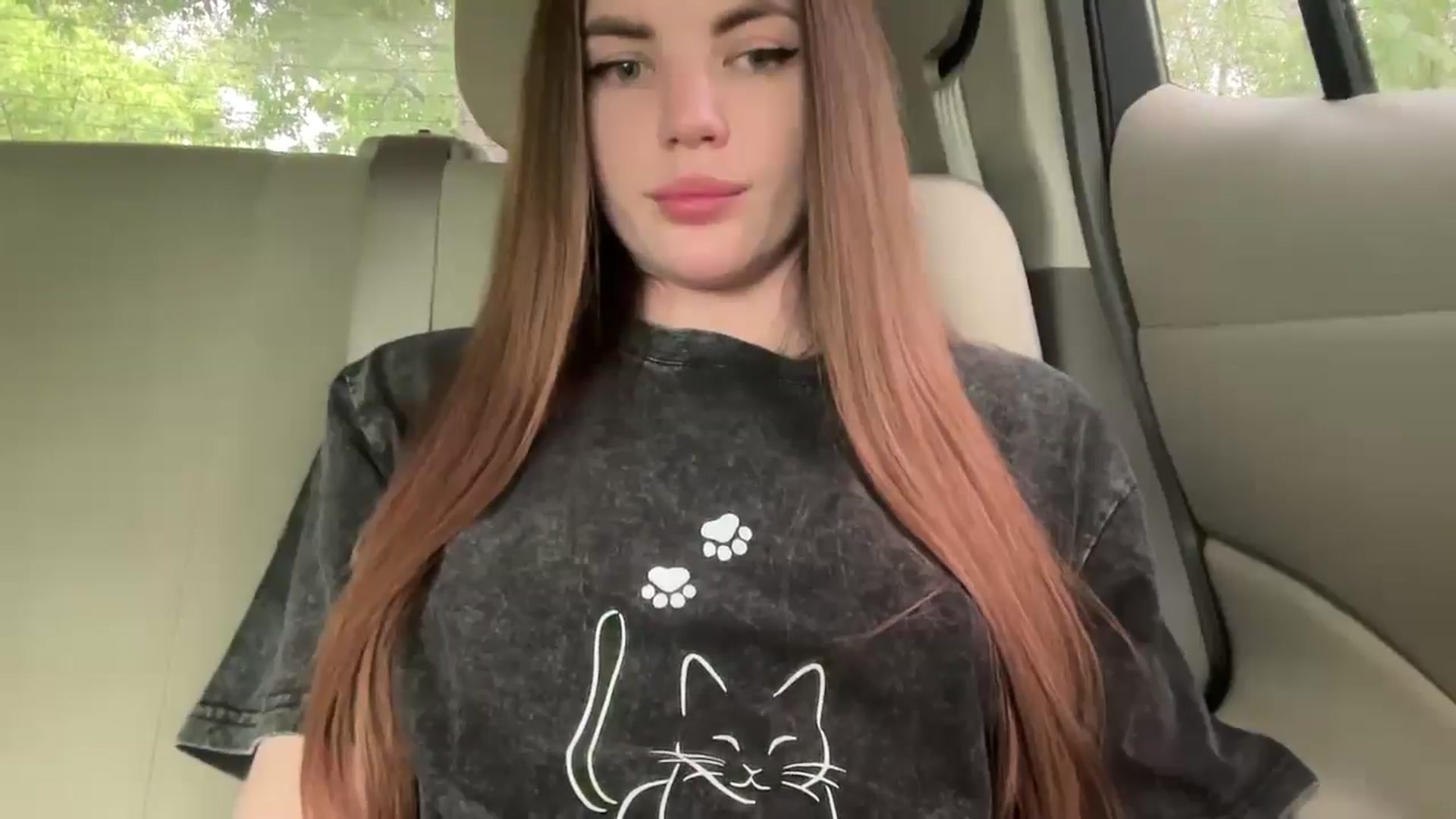 Gallery image thumbnail from Ihave_cookies's myfreecams stream on, 05/26/2025, 11:49 image 3 of 20