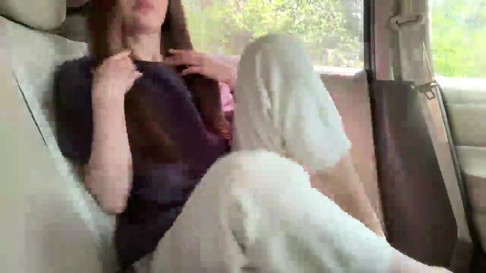 Gallery image thumbnail from Ihave_cookies's myfreecams stream on, 06/06/2025, 12:22 image 6 of 20