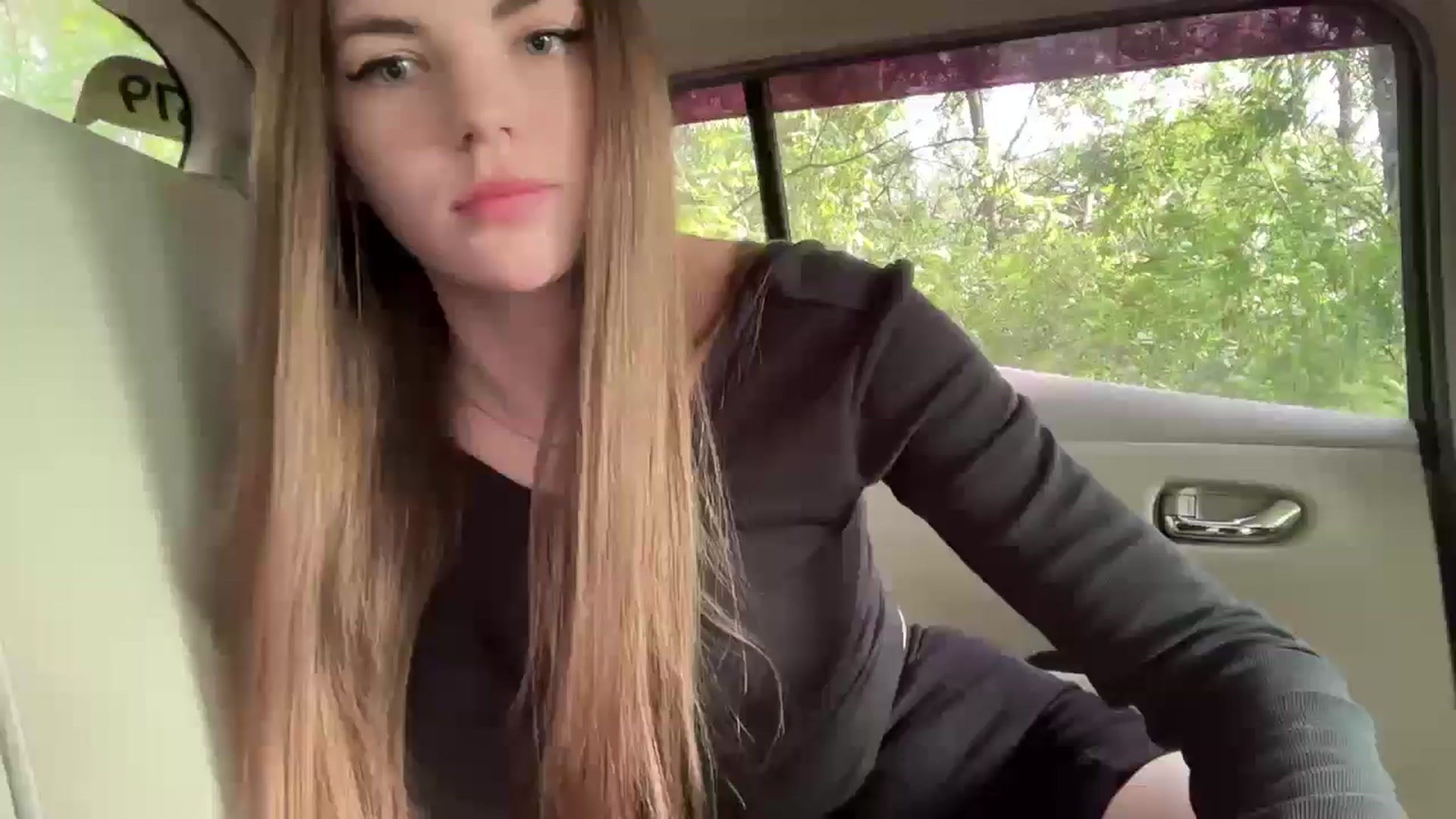 Gallery image thumbnail from Ihave_cookies's myfreecams stream on, 06/12/2025, 12:39 image 13 of 20