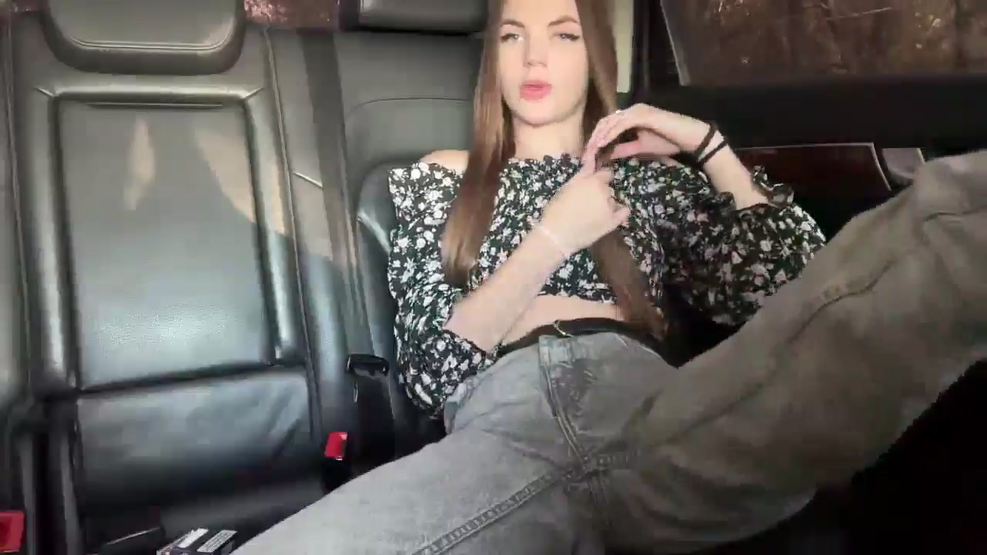 Gallery image thumbnail from Ihave_cookies's myfreecams stream on, 09/24/2025, 14:24 image 10 of 20