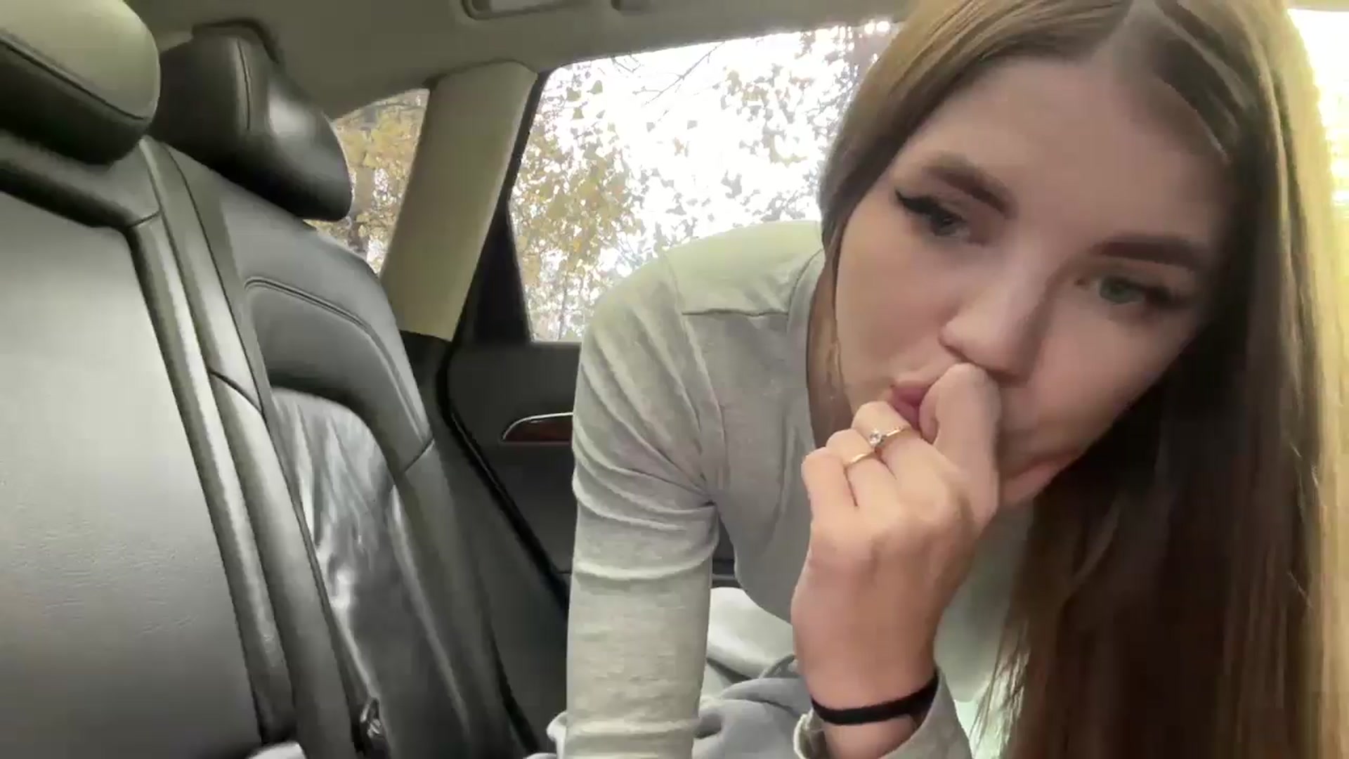Gallery image thumbnail from Ihave_cookies's myfreecams stream on, 10/05/2025, 12:38 image 13 of 20