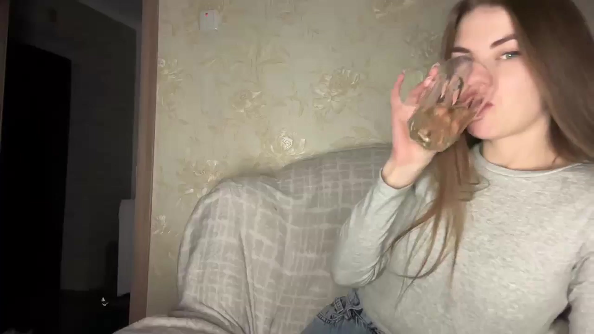 Gallery image thumbnail from Ihave_cookies's myfreecams stream on, 10/25/2025, 19:57 image 2 of 20