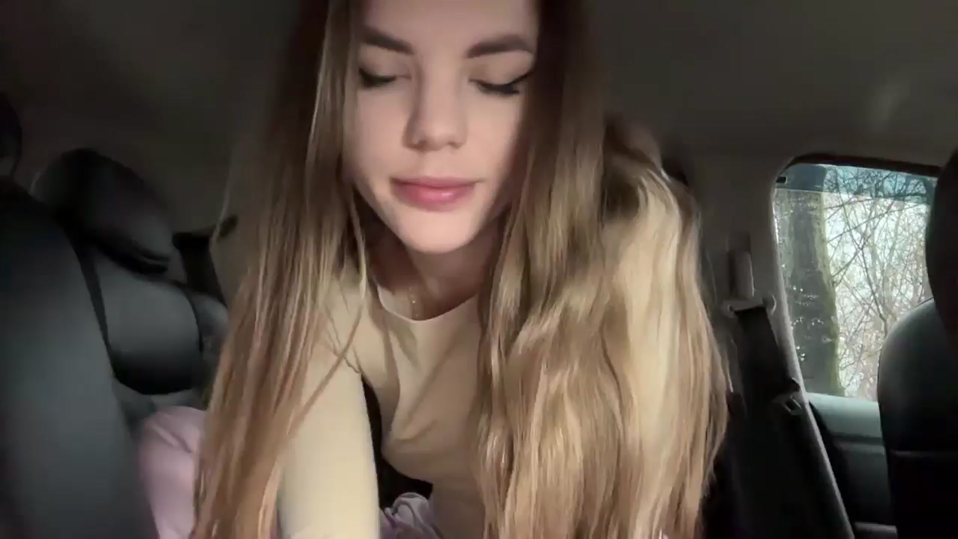 Gallery image thumbnail from Ihave_cookies's myfreecams stream on, 11/11/2025, 12:46 image 19 of 20