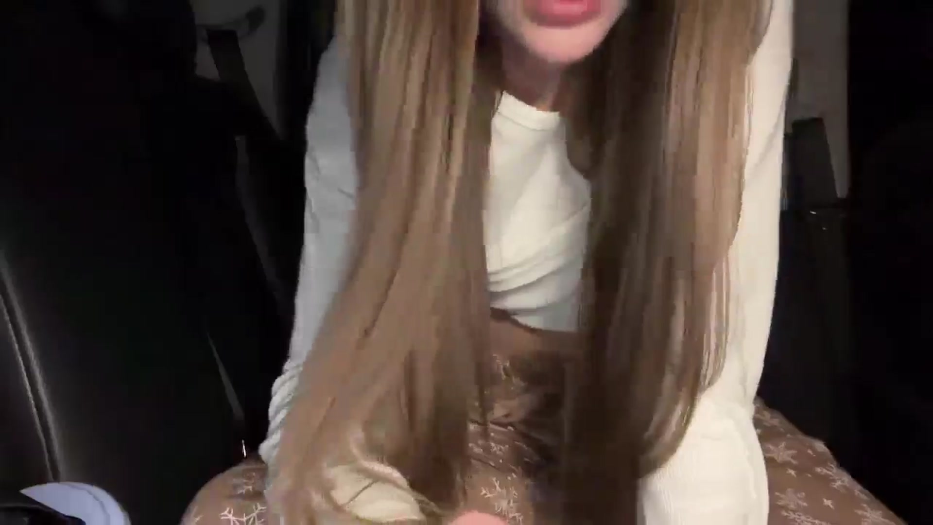 Gallery image thumbnail from Ihave_cookies's myfreecams stream on, 12/06/2025, 23:37 image 12 of 20
