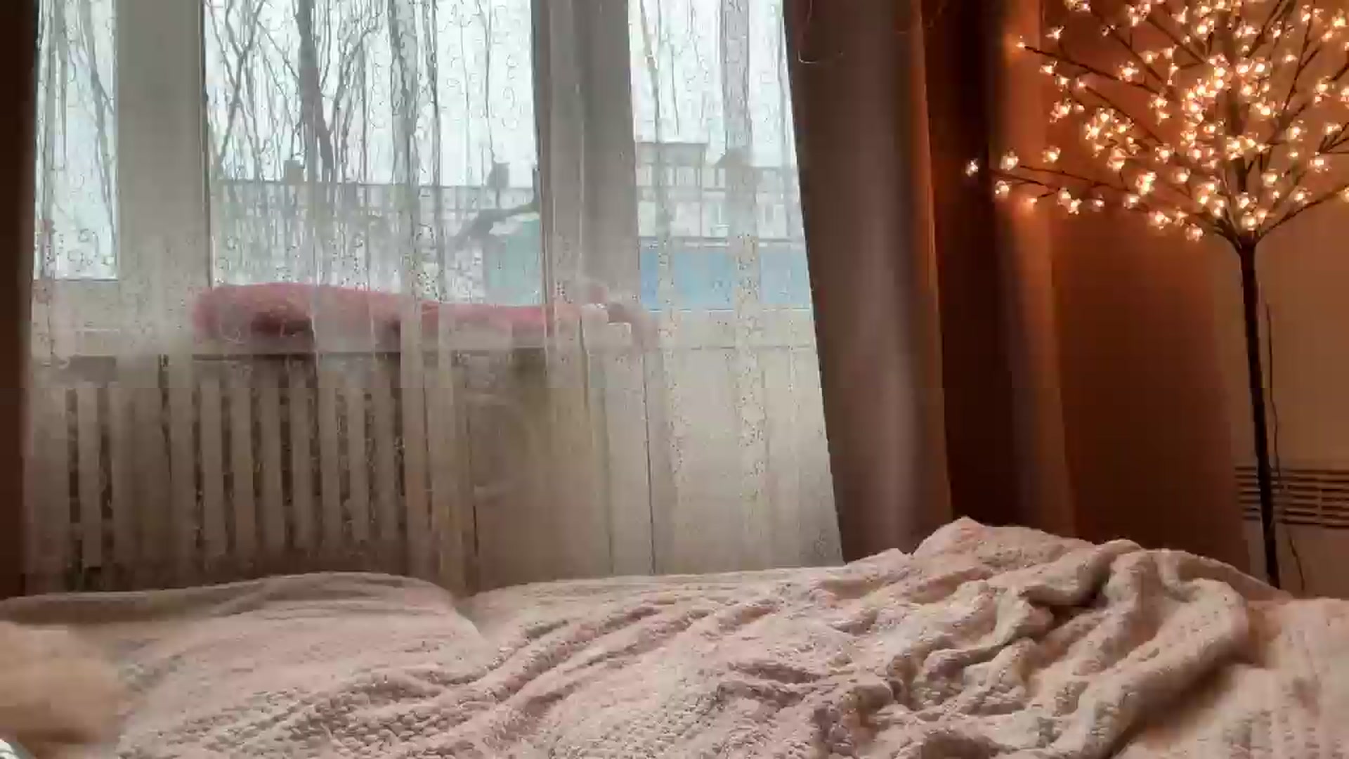 Gallery image thumbnail from Ihave_cookies's myfreecams stream on, 12/19/2025, 13:33 image 8 of 20