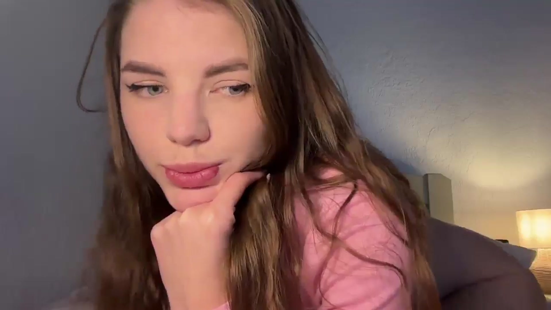 Gallery image thumbnail from Ihave_cookies's myfreecams stream on, 02/15/2026, 14:46 image 5 of 20