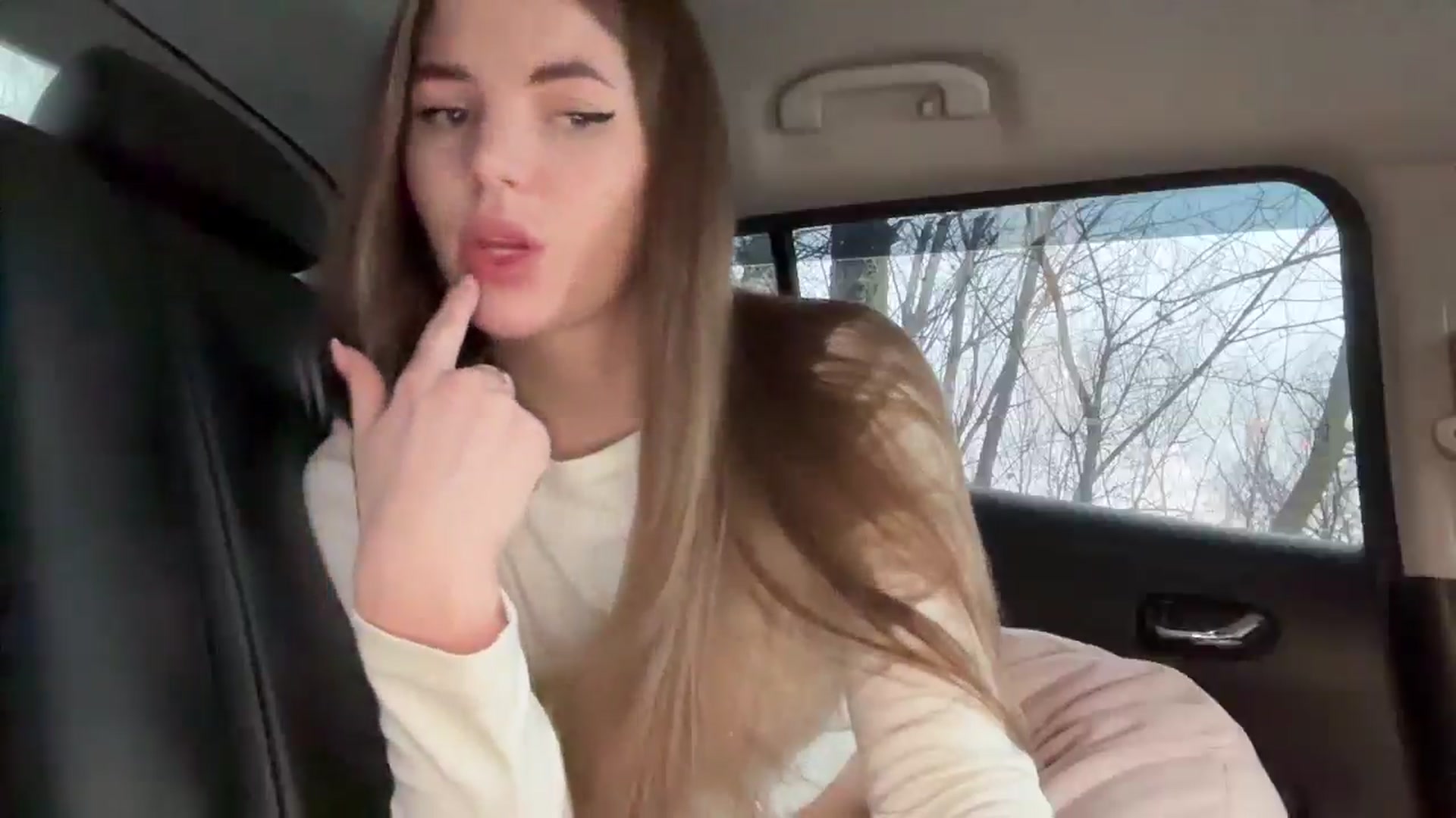Gallery image thumbnail from Ihave_cookies's myfreecams stream on, 02/26/2026, 13:23 image 15 of 20