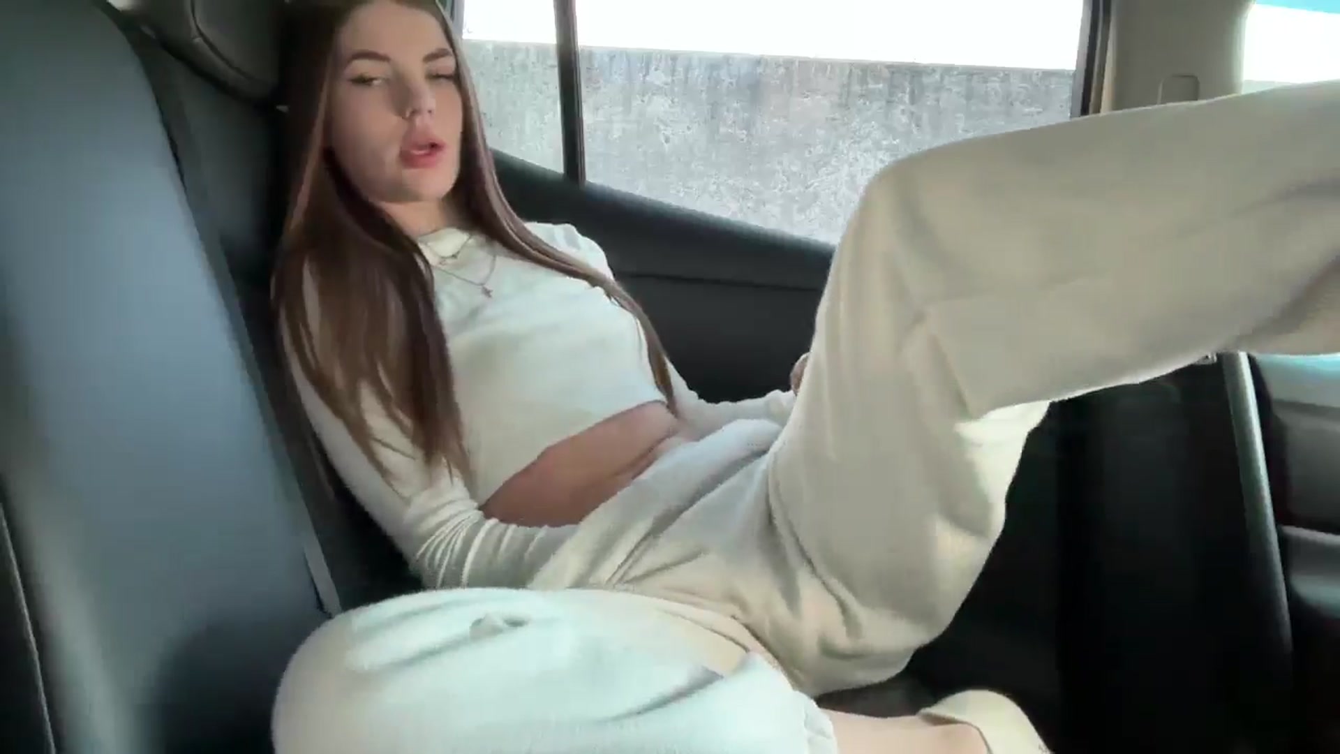 Gallery image thumbnail from Ihave_cookies's myfreecams stream on, 03/31/2026, 14:46 image 7 of 20