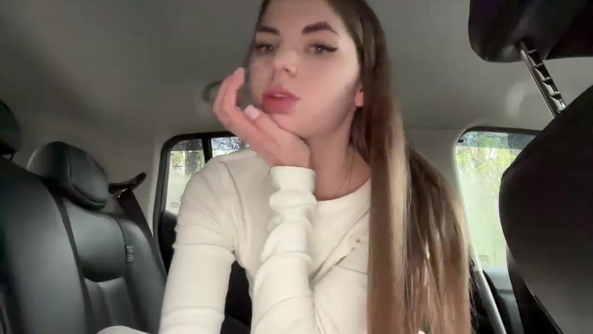 Gallery image thumbnail from Ihave_cookies's myfreecams stream on, 04/18/2026, 14:45 image 18 of 20