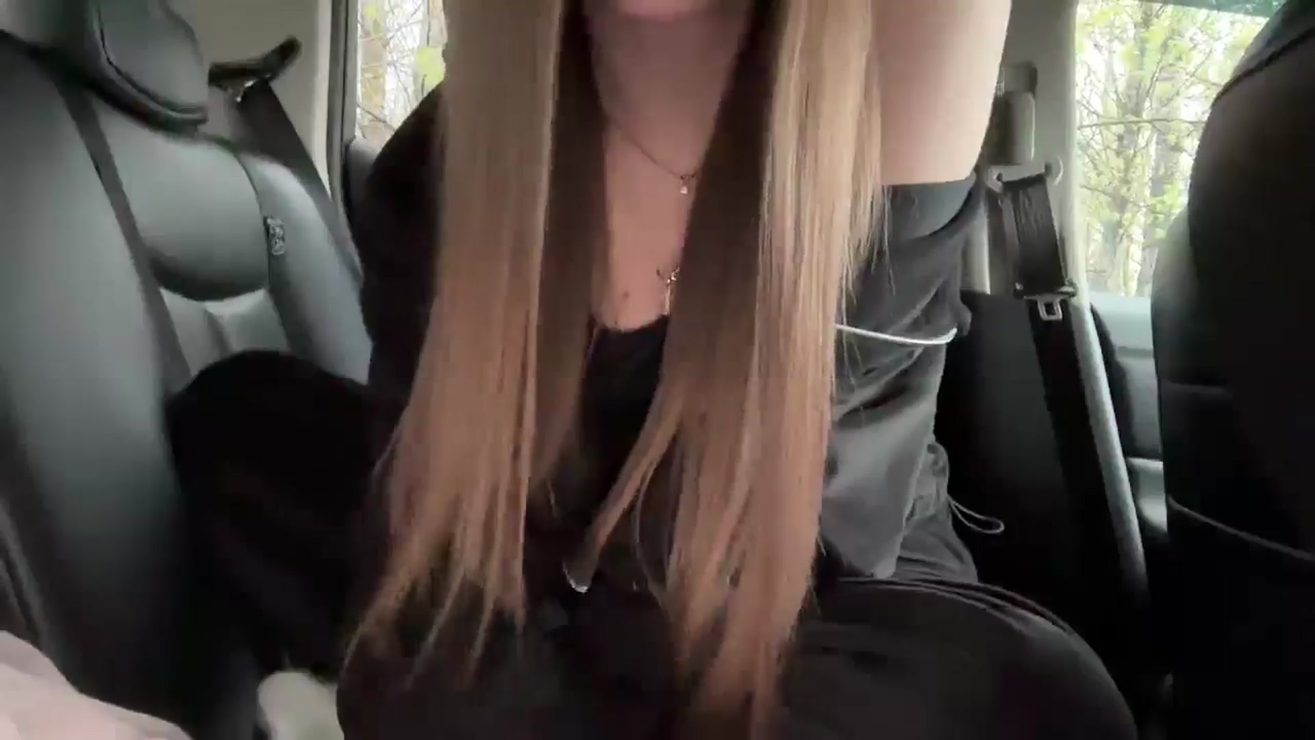 Gallery image thumbnail from Ihave_cookies's myfreecams stream on, 04/19/2026, 12:17 image 20 of 20