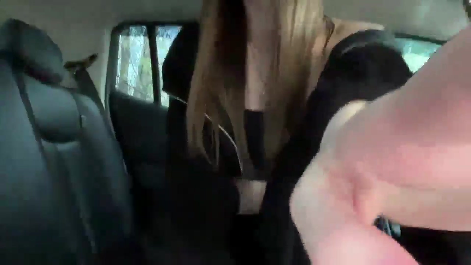 Gallery image thumbnail from Ihave_cookies's myfreecams stream on, 04/19/2026, 14:38 image 12 of 20