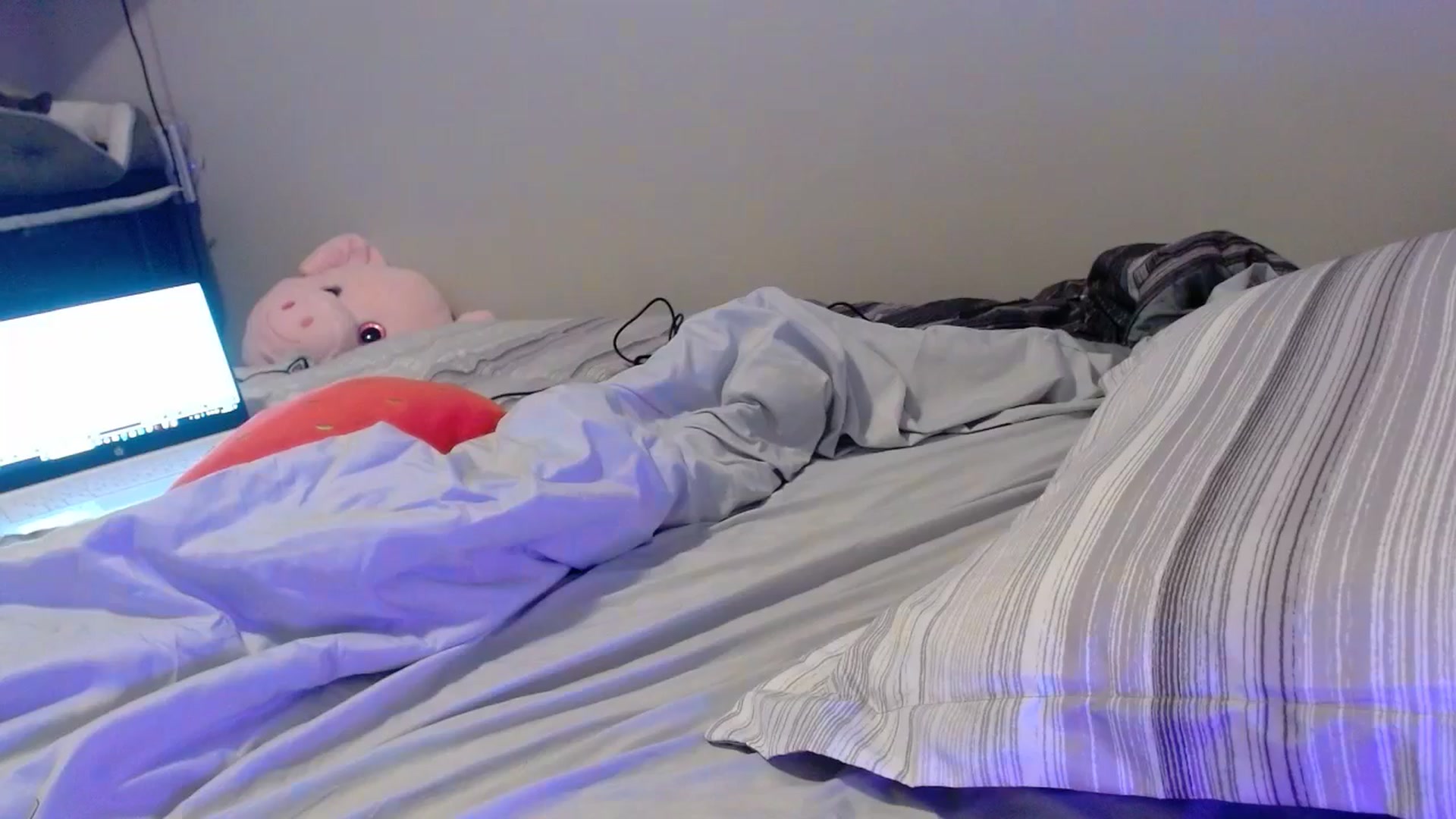 Gallery image thumbnail from IllusionBby's myfreecams stream on, 11/28/2024, 15:21 image 15 of 20