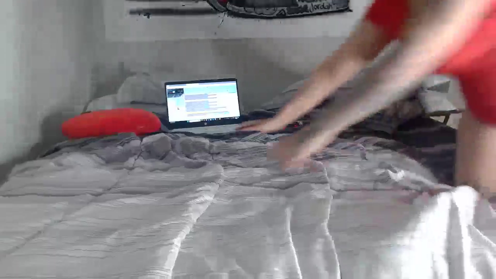 Gallery image thumbnail from IllusionBby's myfreecams stream on, 12/08/2024, 16:33 image 16 of 20