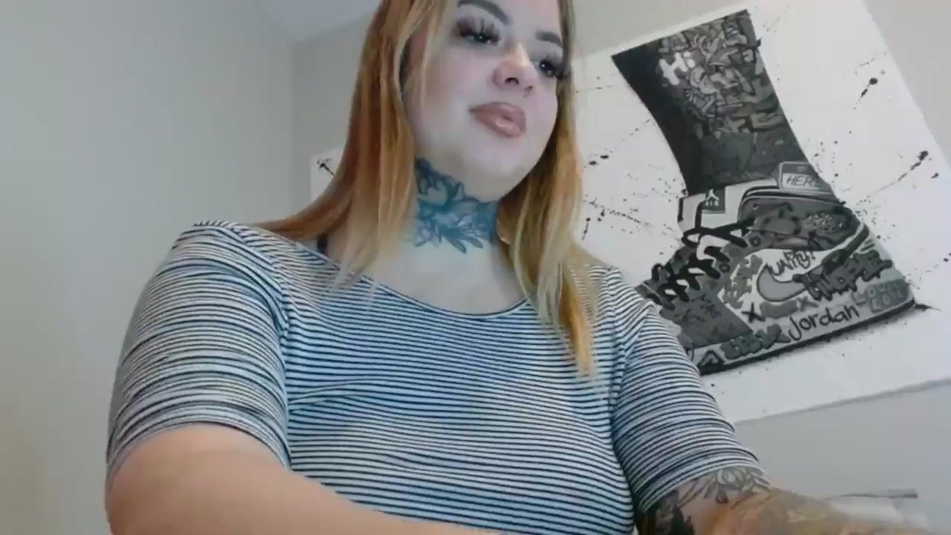 Gallery image thumbnail from IllusionBby's myfreecams stream on, 01/02/2025, 09:16 image 19 of 20