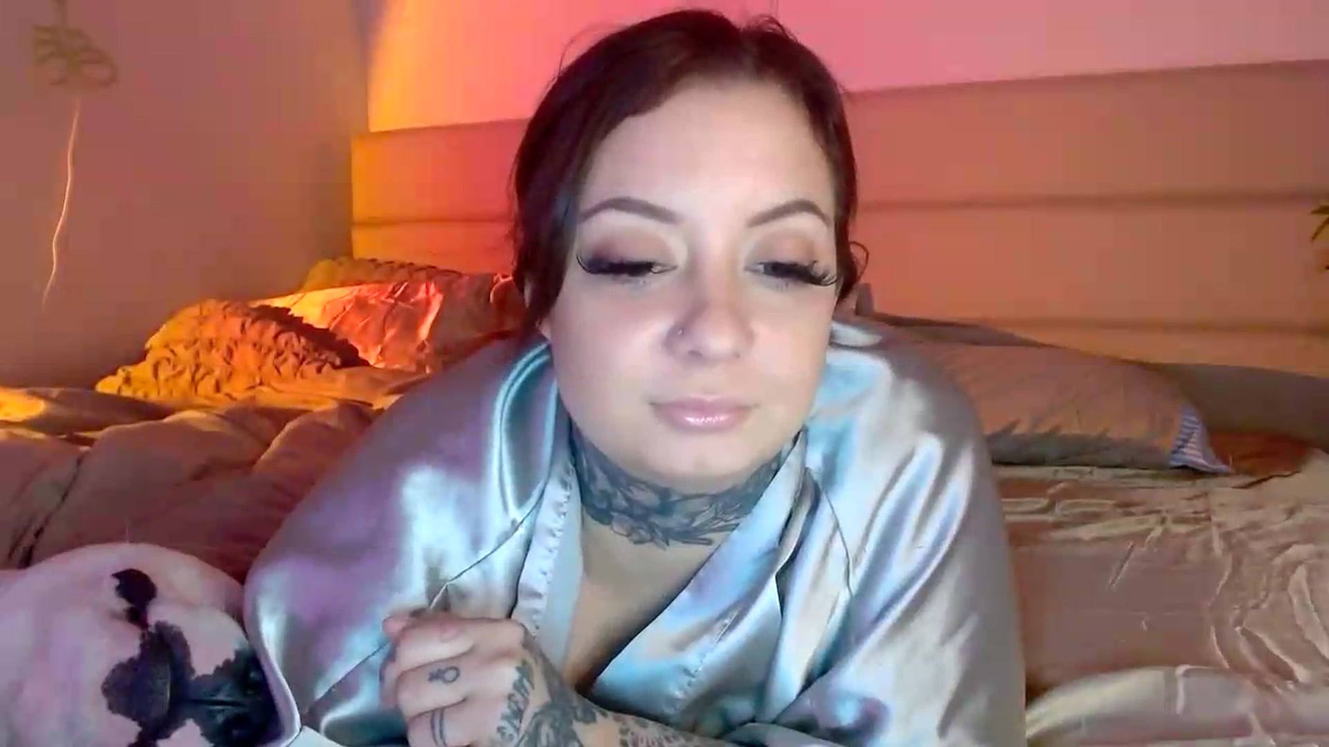 Gallery image thumbnail from IllusionBby's myfreecams stream on, 07/01/2026, 07:50 image 17 of 20