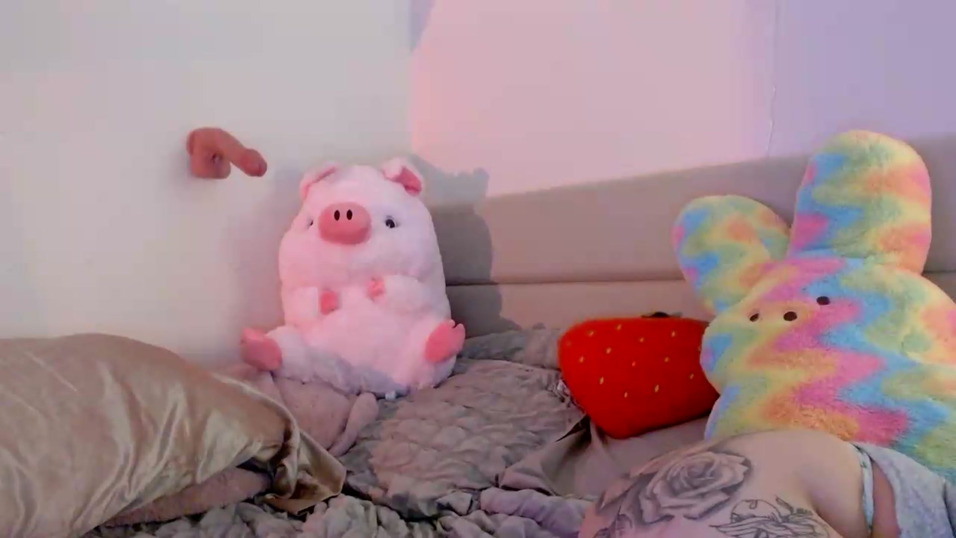 Gallery image thumbnail from IllusionBby's myfreecams stream on, 08/04/2026, 08:19 image 15 of 20
