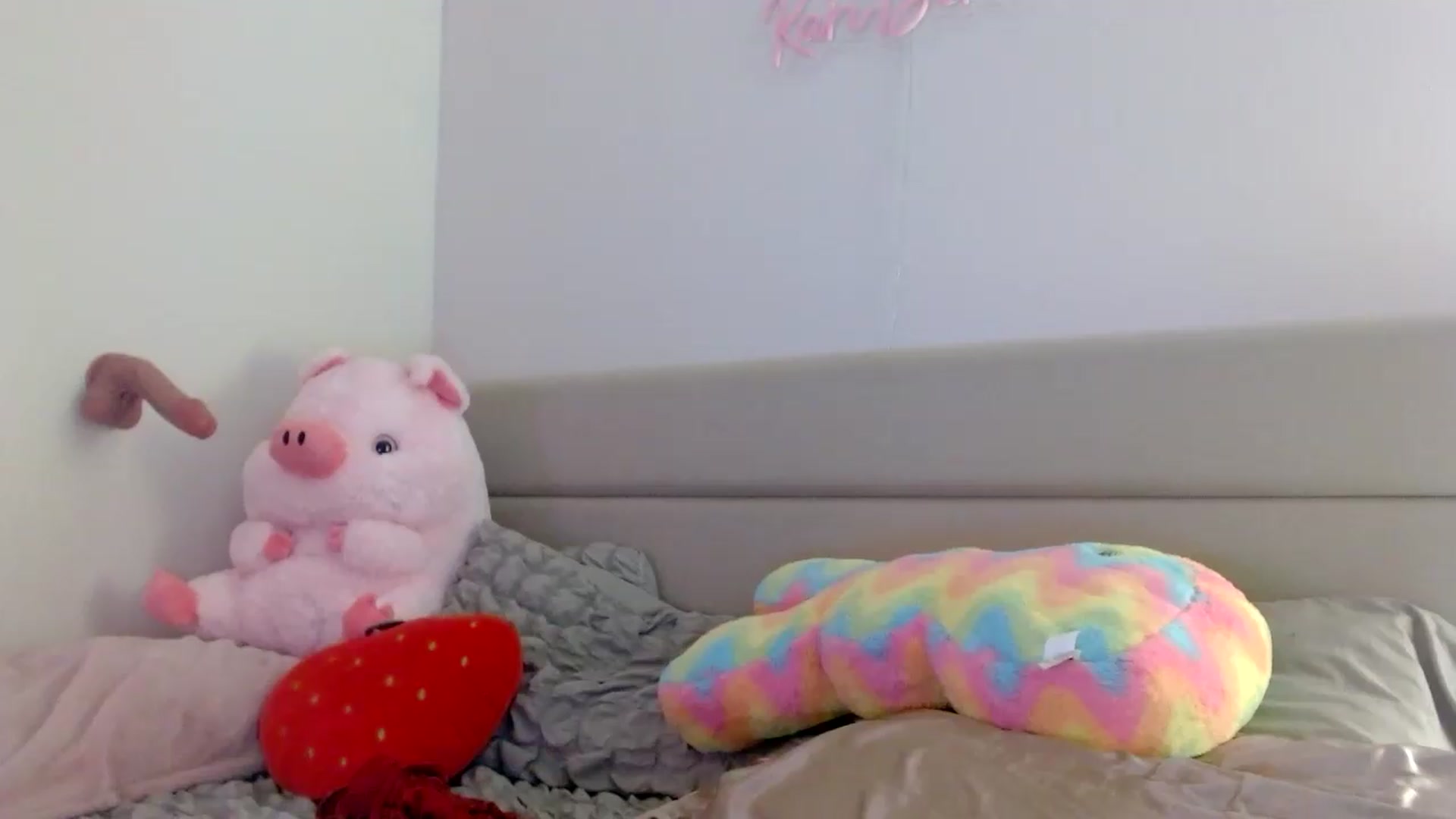 Gallery image thumbnail from IllusionBby's myfreecams stream on, 08/05/2026, 06:28 image 8 of 20