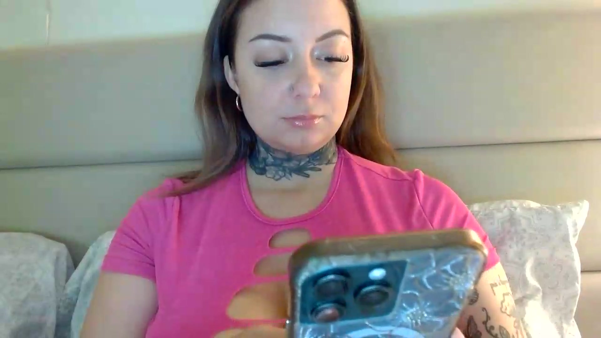 Gallery image thumbnail from IllusionBby's myfreecams stream on, 08/10/2026, 03:38 image 14 of 20