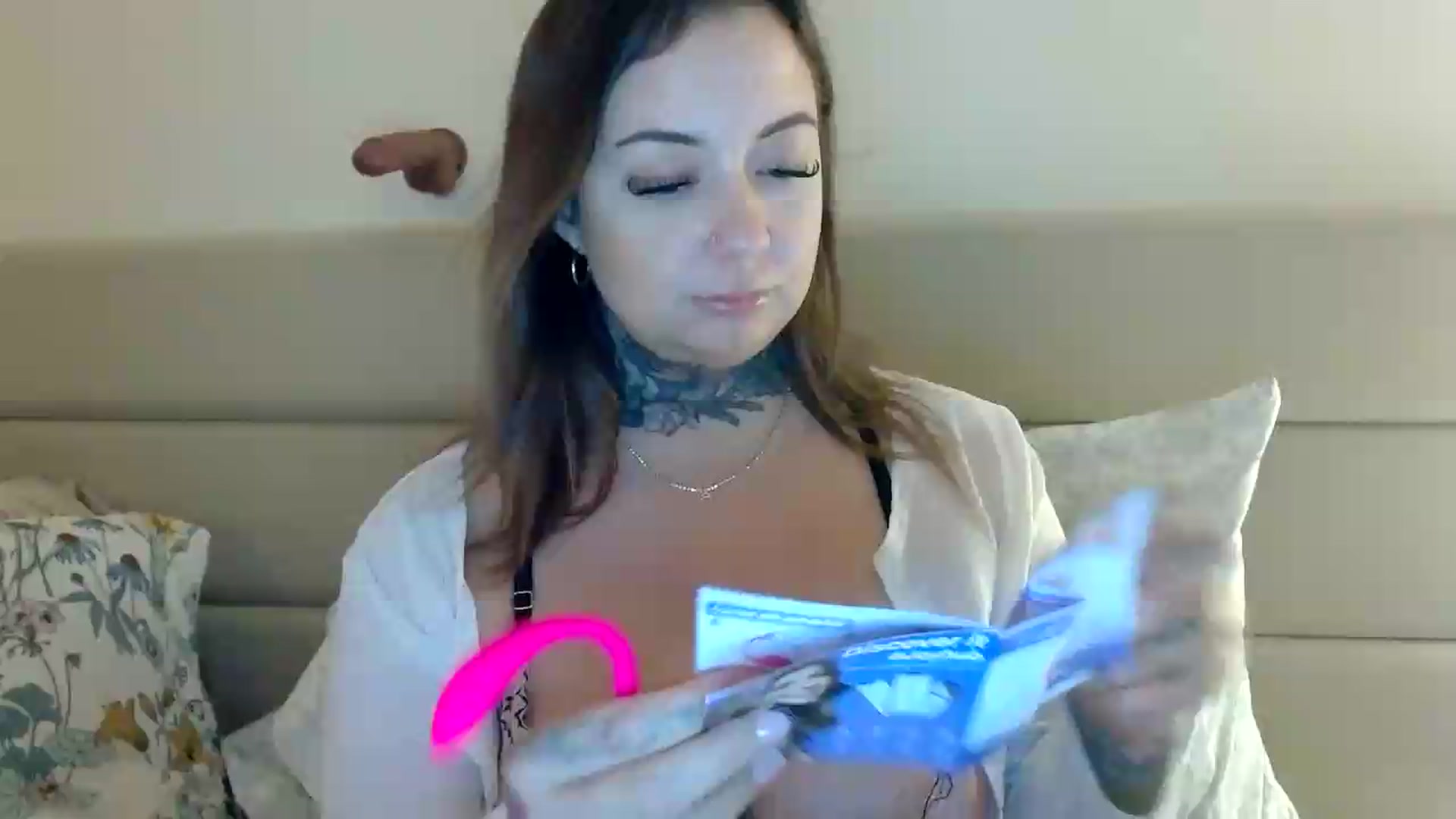 Gallery image thumbnail from IllusionBby's myfreecams stream on, 08/17/2026, 06:43 image 7 of 20