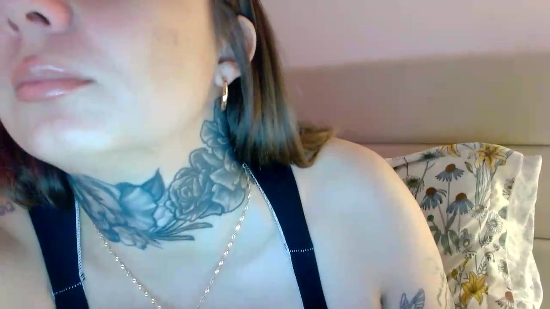 Gallery image thumbnail from IllusionBby's myfreecams stream on, 08/19/2026, 07:34 image 9 of 20