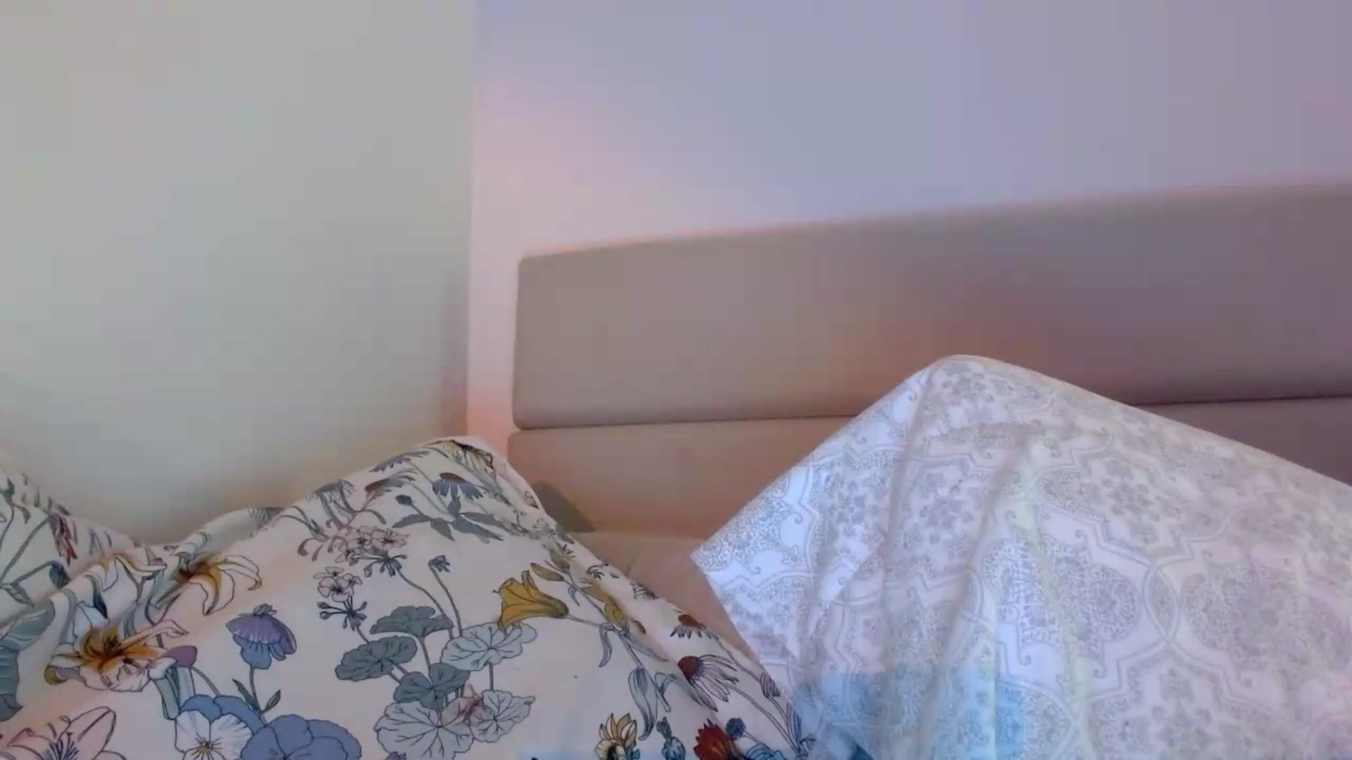 Gallery image thumbnail from IllusionBby's myfreecams stream on, 08/23/2026, 01:50 image 18 of 20