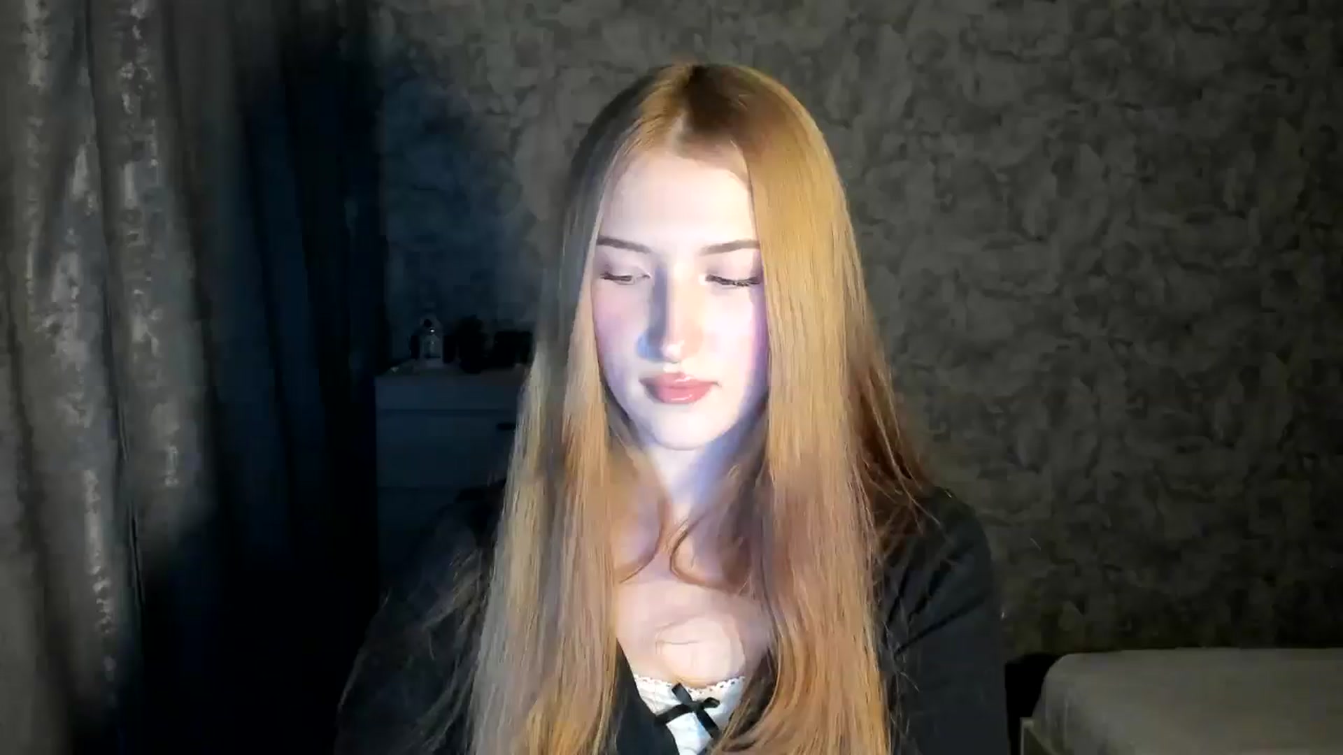 Gallery image thumbnail from Ilona_Here's myfreecams stream on, 12/29/2025, 17:30 image 4 of 20