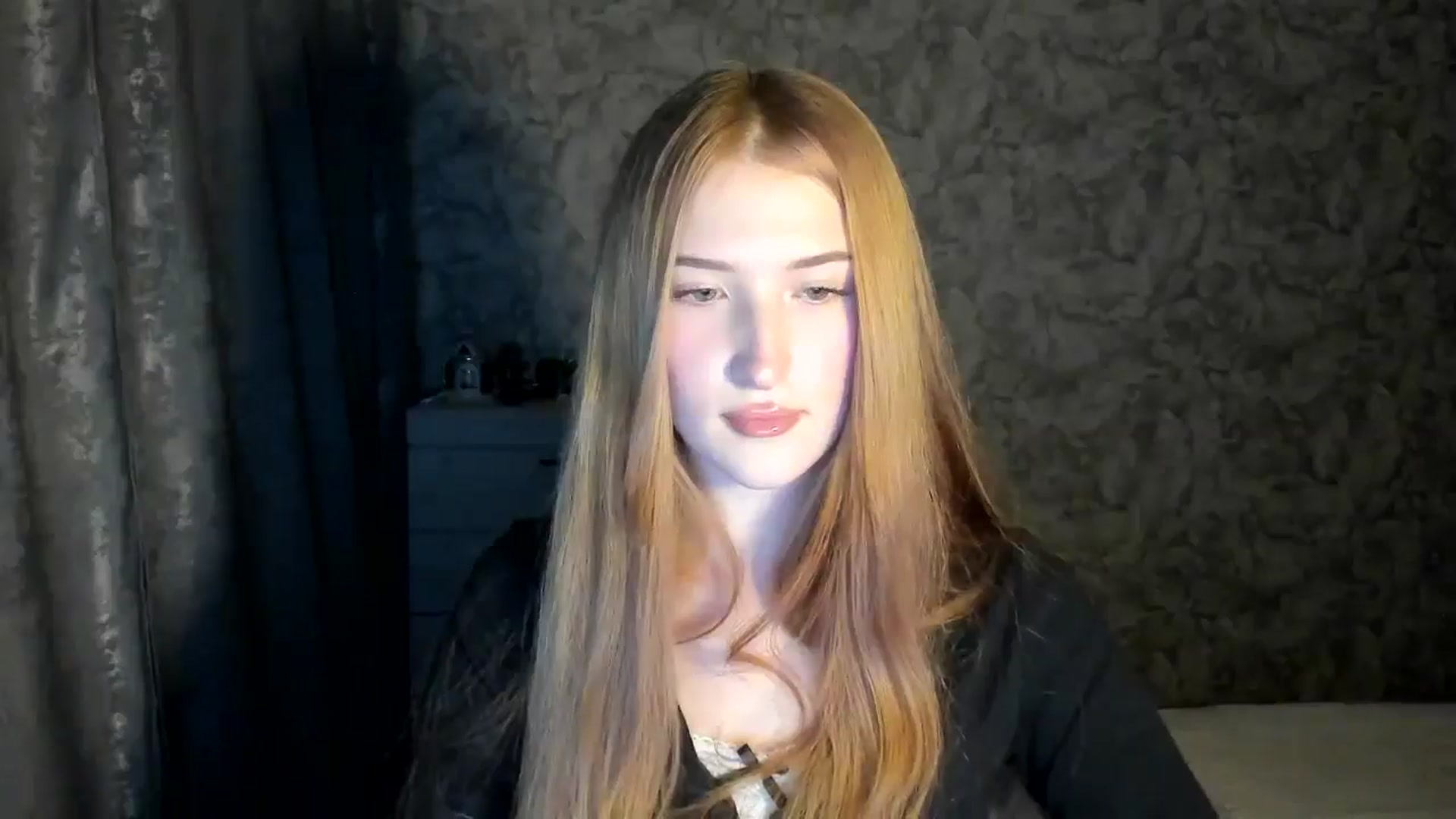 Gallery image thumbnail from Ilona_Here's myfreecams stream on, 12/29/2025, 17:30 image 6 of 20