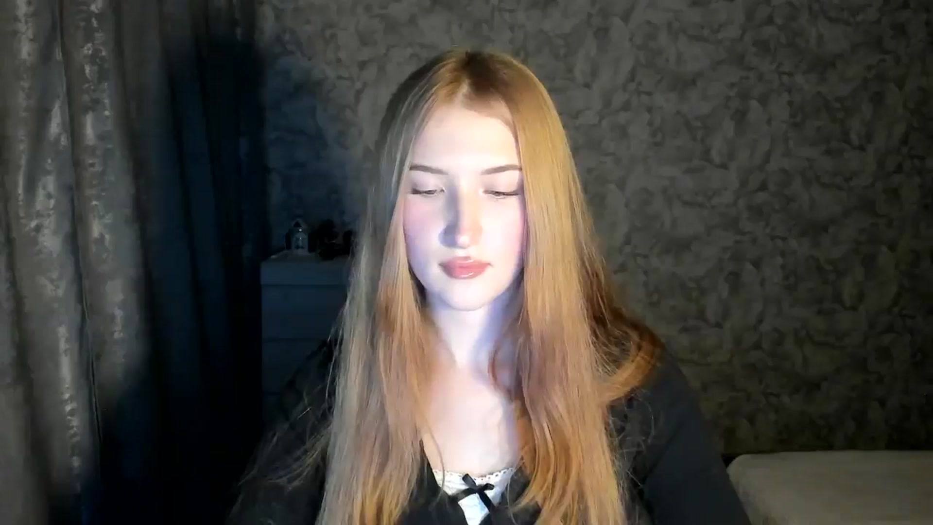 Gallery image thumbnail from Ilona_Here's myfreecams stream on, 12/29/2025, 17:30 image 17 of 20