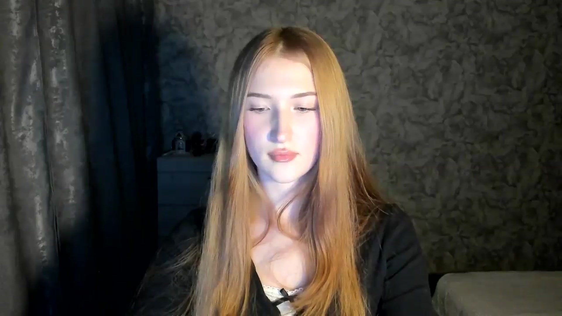 Gallery image thumbnail from Ilona_Here's myfreecams stream on, 12/29/2025, 17:30 image 3 of 20