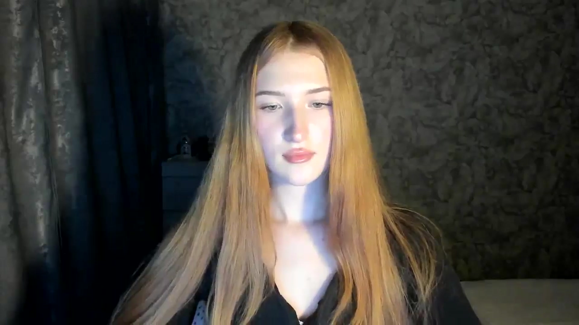 Gallery image thumbnail from Ilona_Here's myfreecams stream on, 12/29/2025, 19:23 image 2 of 20