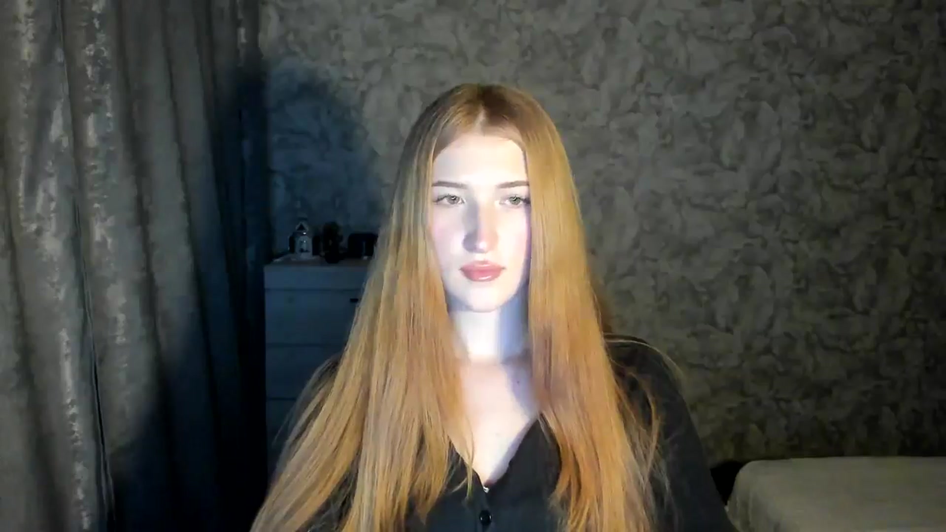 Gallery image thumbnail from Ilona_Here's myfreecams stream on, 12/29/2025, 19:23 image 16 of 20