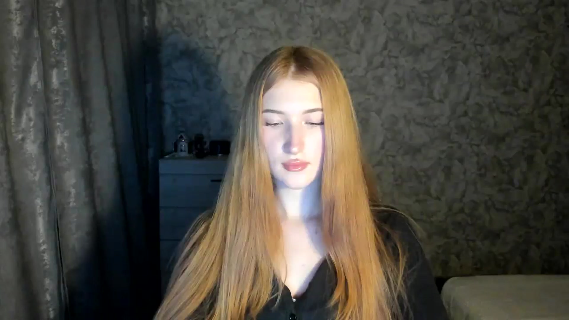 Gallery image thumbnail from Ilona_Here's myfreecams stream on, 12/29/2025, 19:23 image 9 of 20