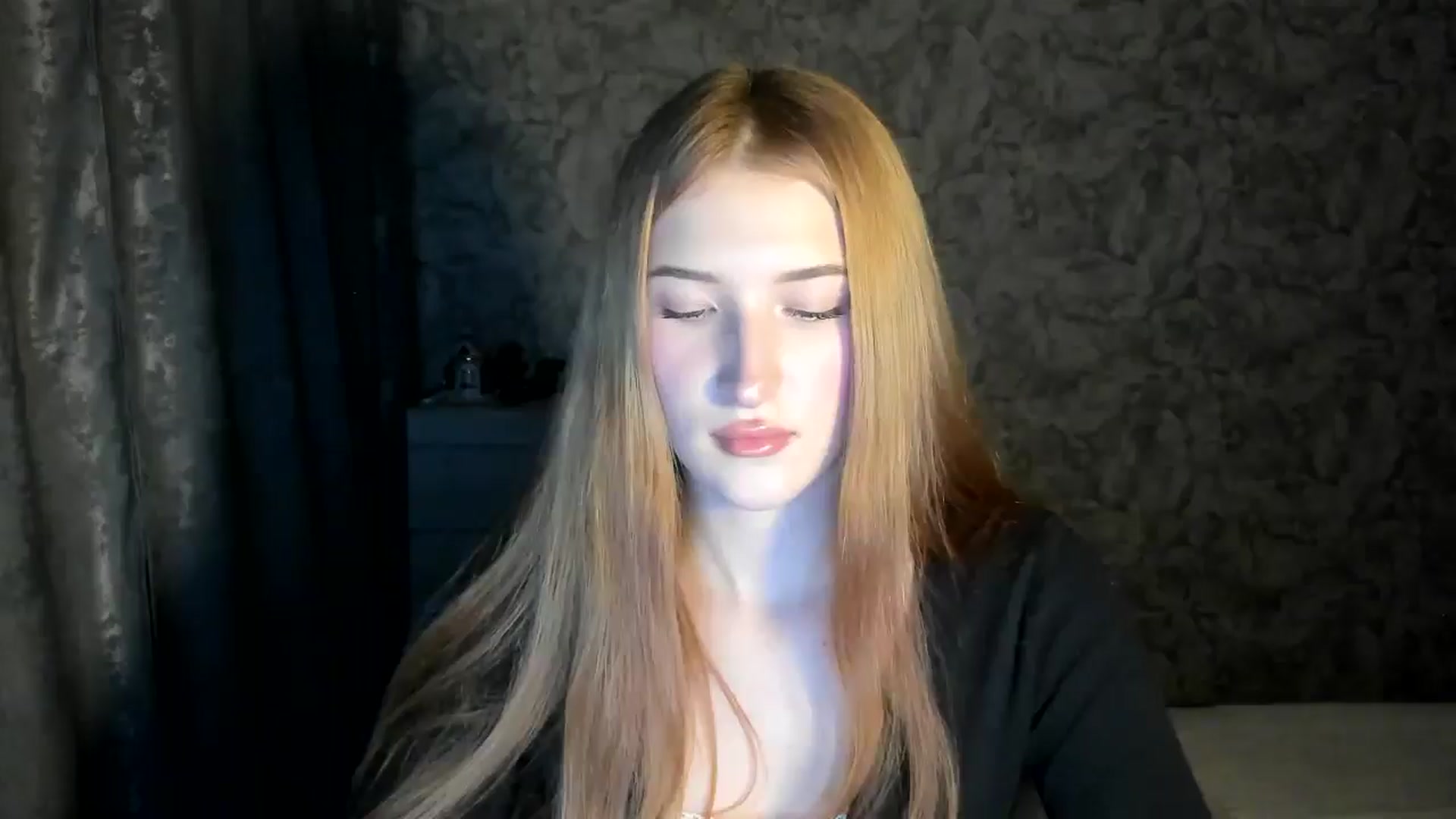 Gallery image thumbnail from Ilona_Here's myfreecams stream on, 12/29/2025, 20:03 image 3 of 20