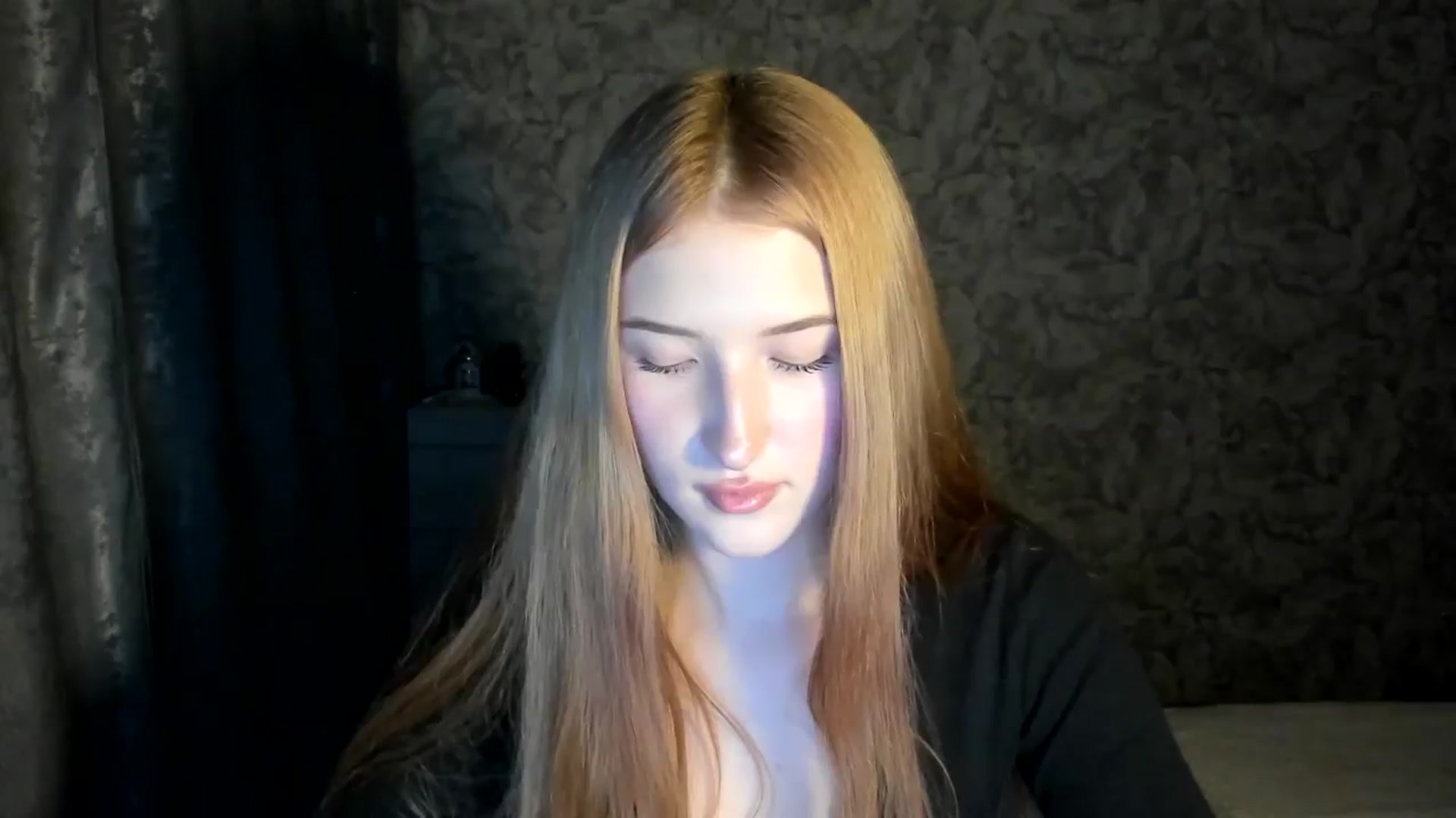 Gallery image thumbnail from Ilona_Here's myfreecams stream on, 12/29/2025, 20:03 image 6 of 20