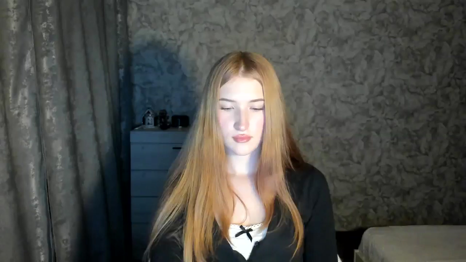 Gallery image thumbnail from Ilona_Here's myfreecams stream on, 12/29/2025, 20:03 image 12 of 20